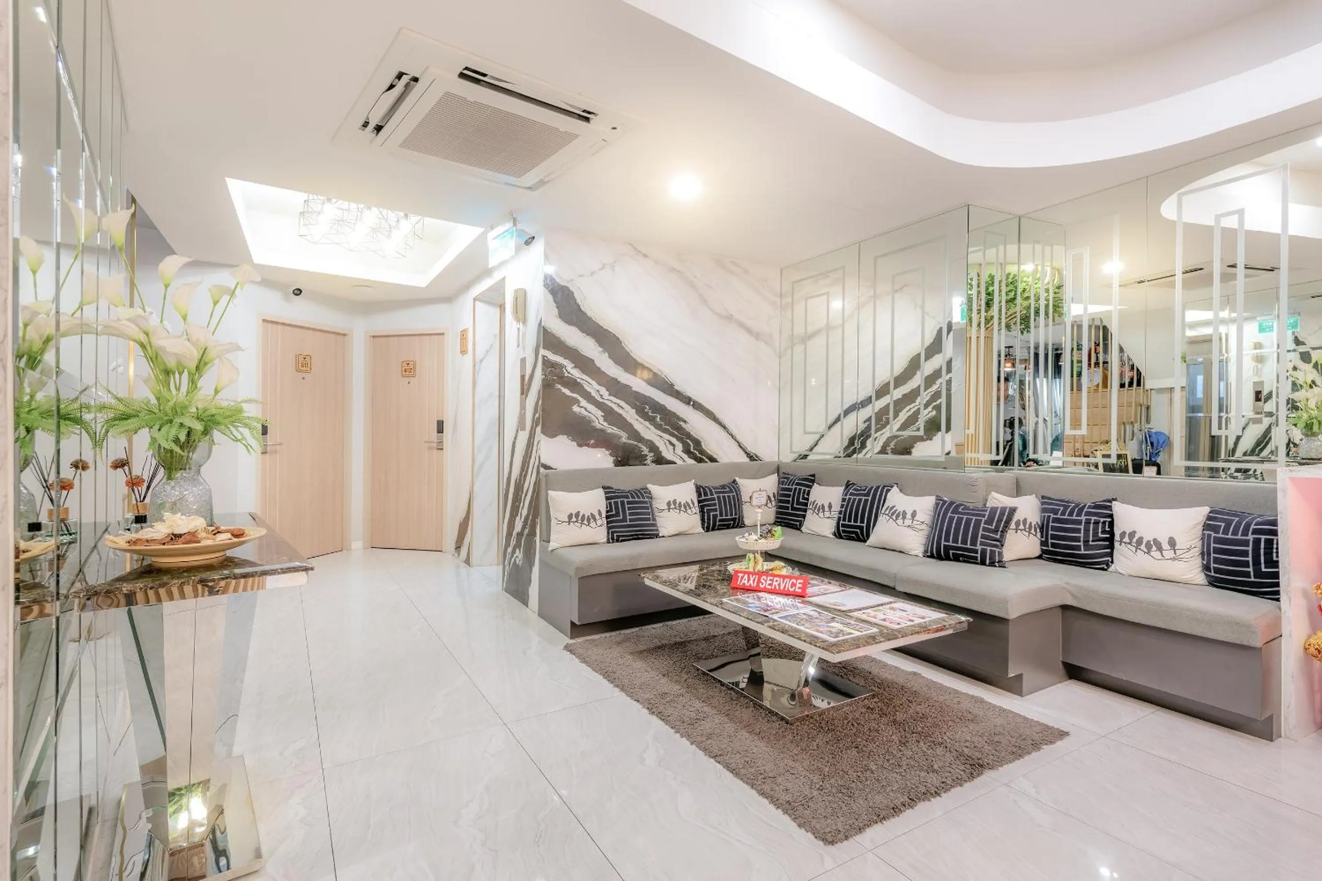 Lobby or reception in Tori Prestige Bangkok Hotel