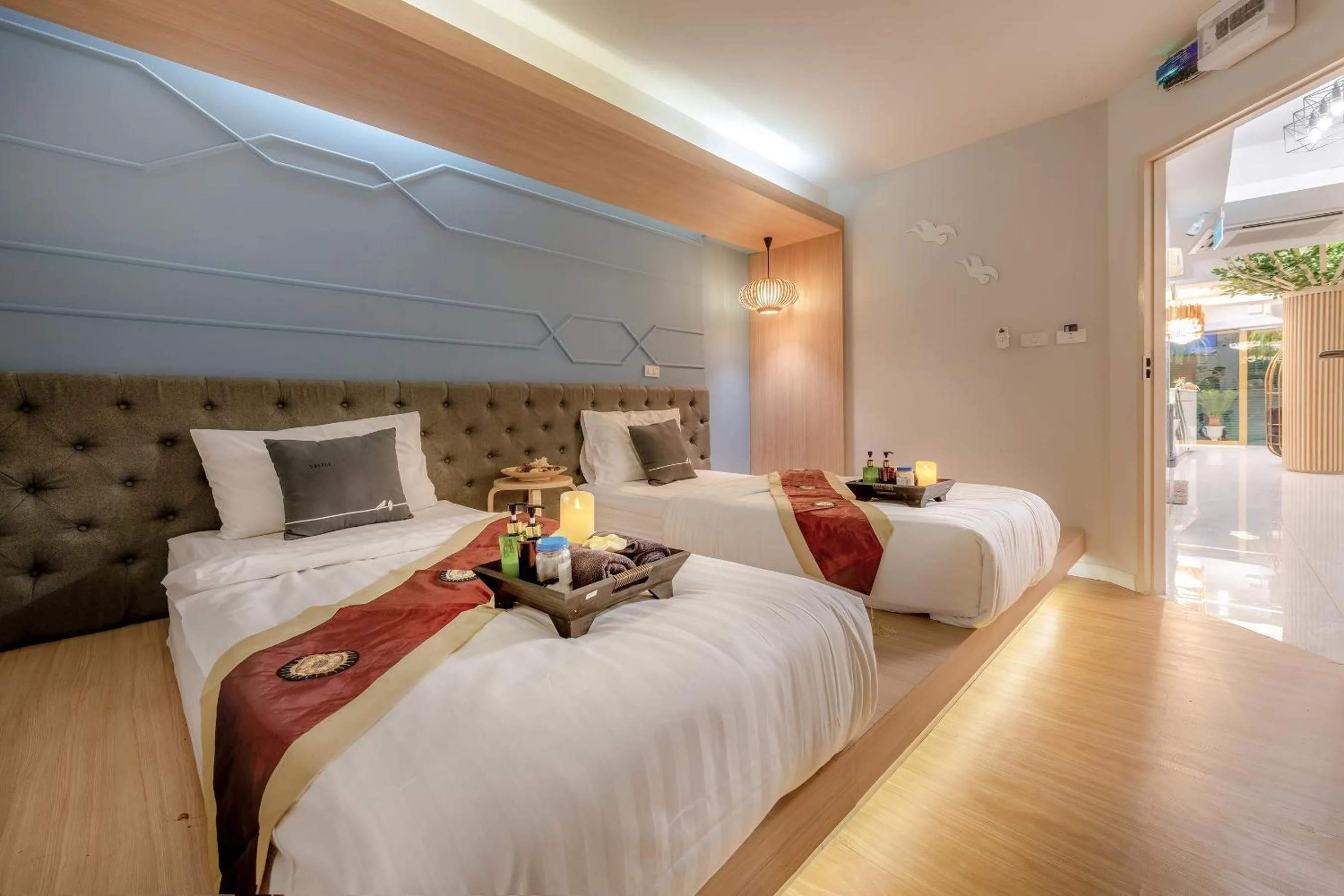 Massage, Bed in Tori Prestige Bangkok Hotel