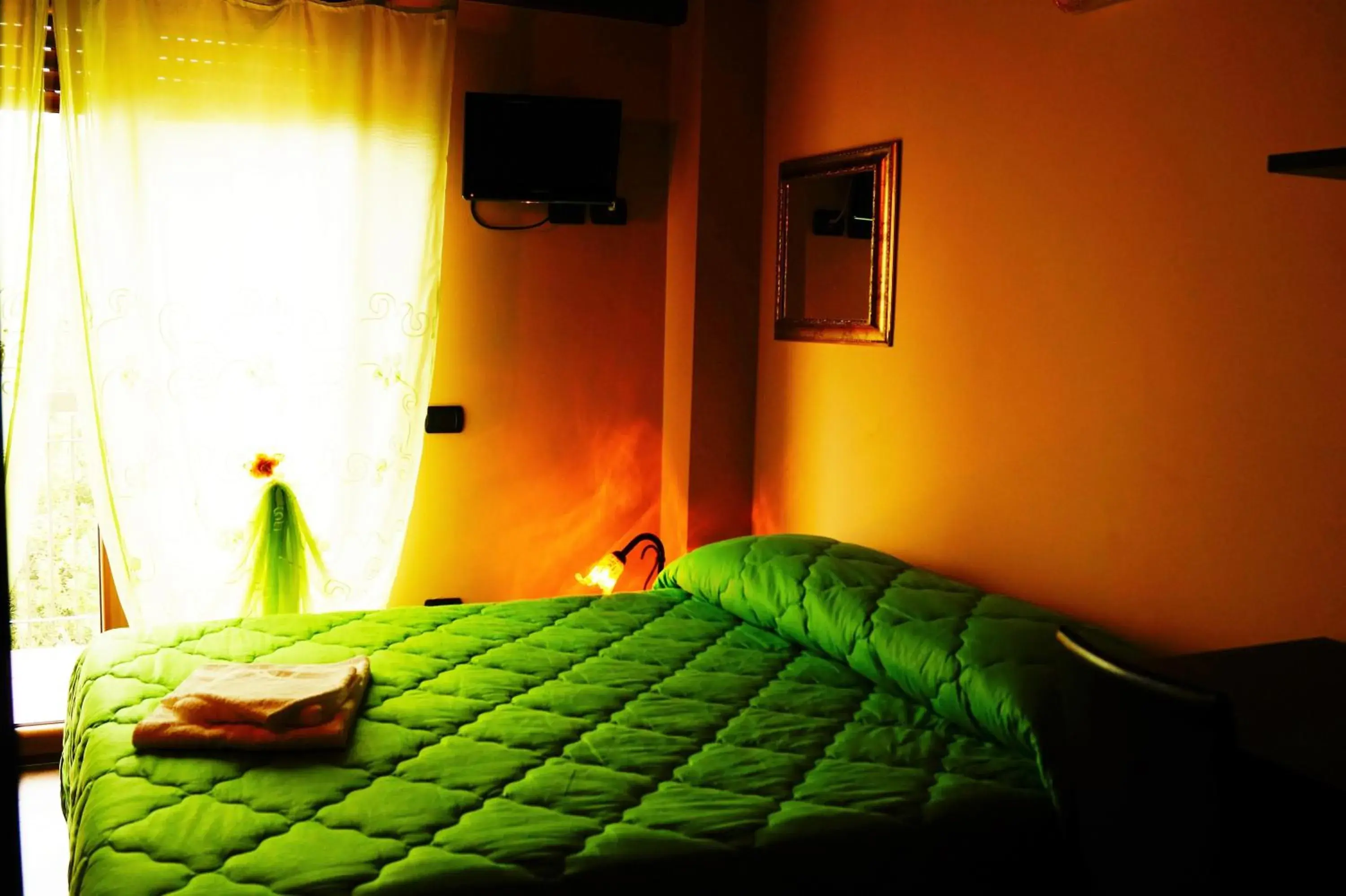 Double or Twin Room with Mountain View - single occupancy in B&B Il Fruscio Double or Twin Room with Mountain View - single occupancy in B&B Il Fruscio