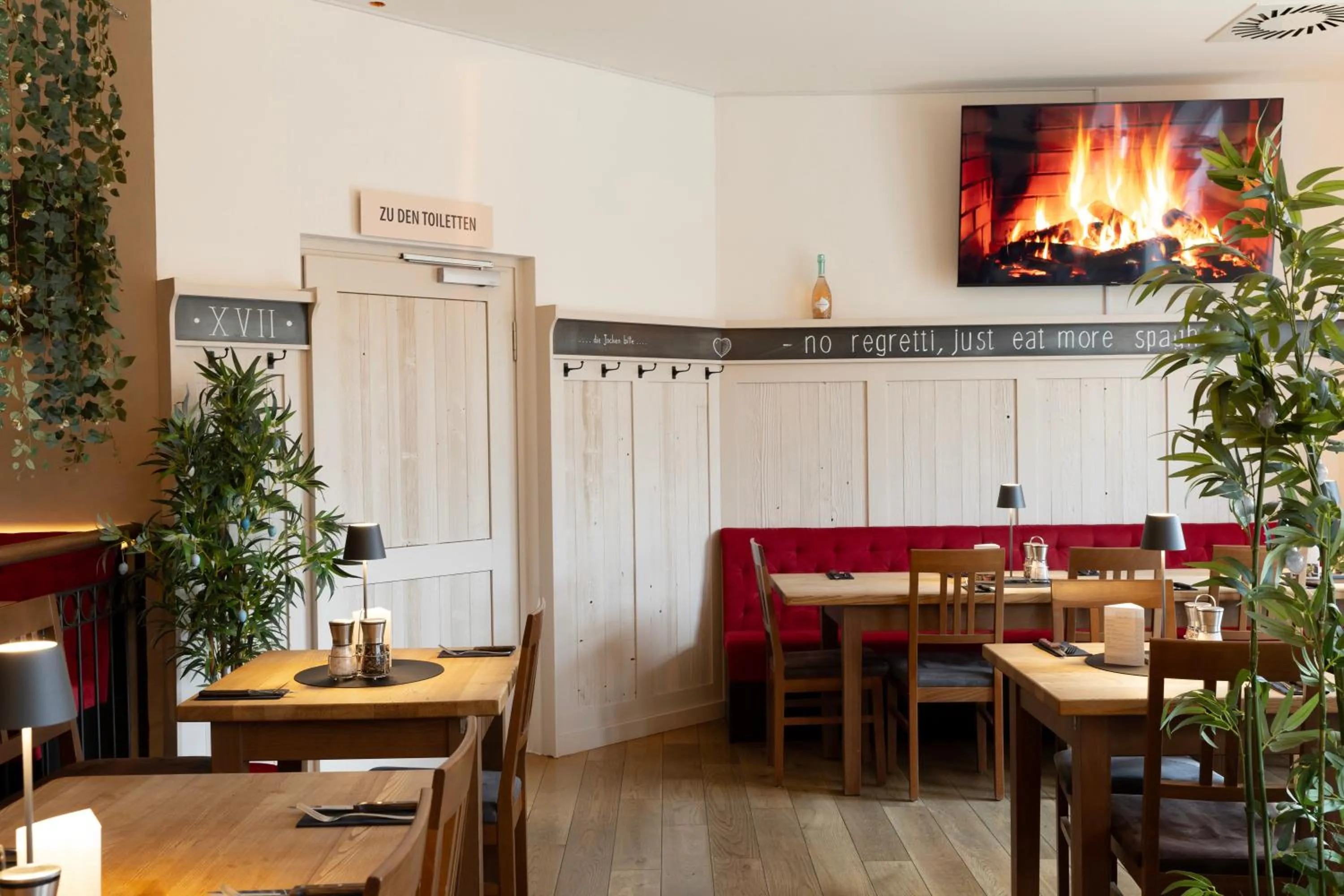 Restaurant/places to eat in Abasto Hotel & Spa Maisach