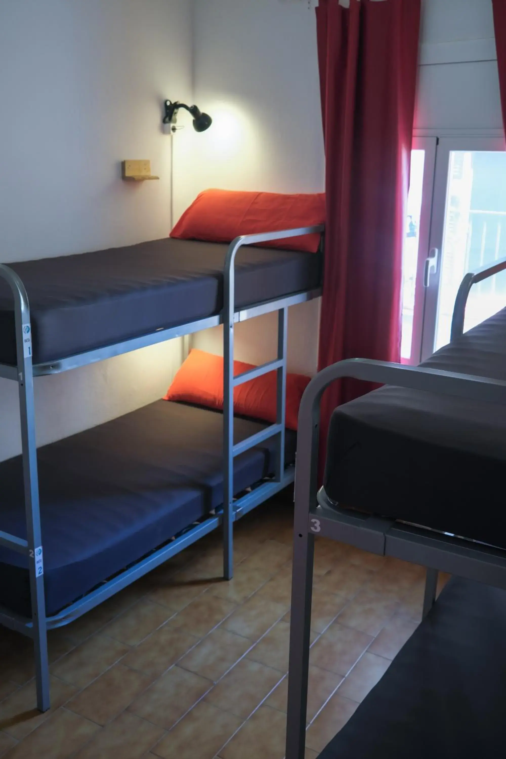 Single Bed in Female 4-Bed Dormitory Room in Mana Mana Youth Hostel Single Bed in Female 4-Bed Dormitory Room in Mana Mana Youth Hostel