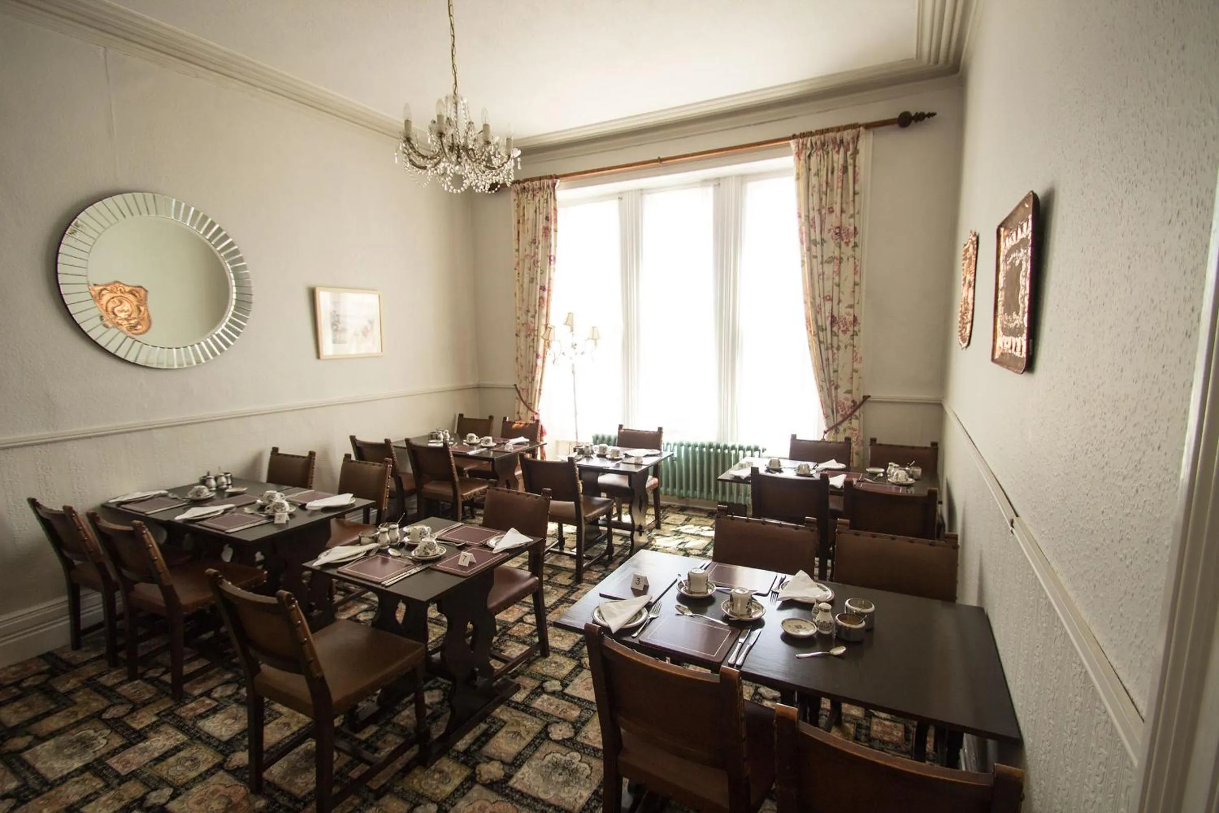 Restaurant/places to eat in Glenleigh Bed and Breakfast