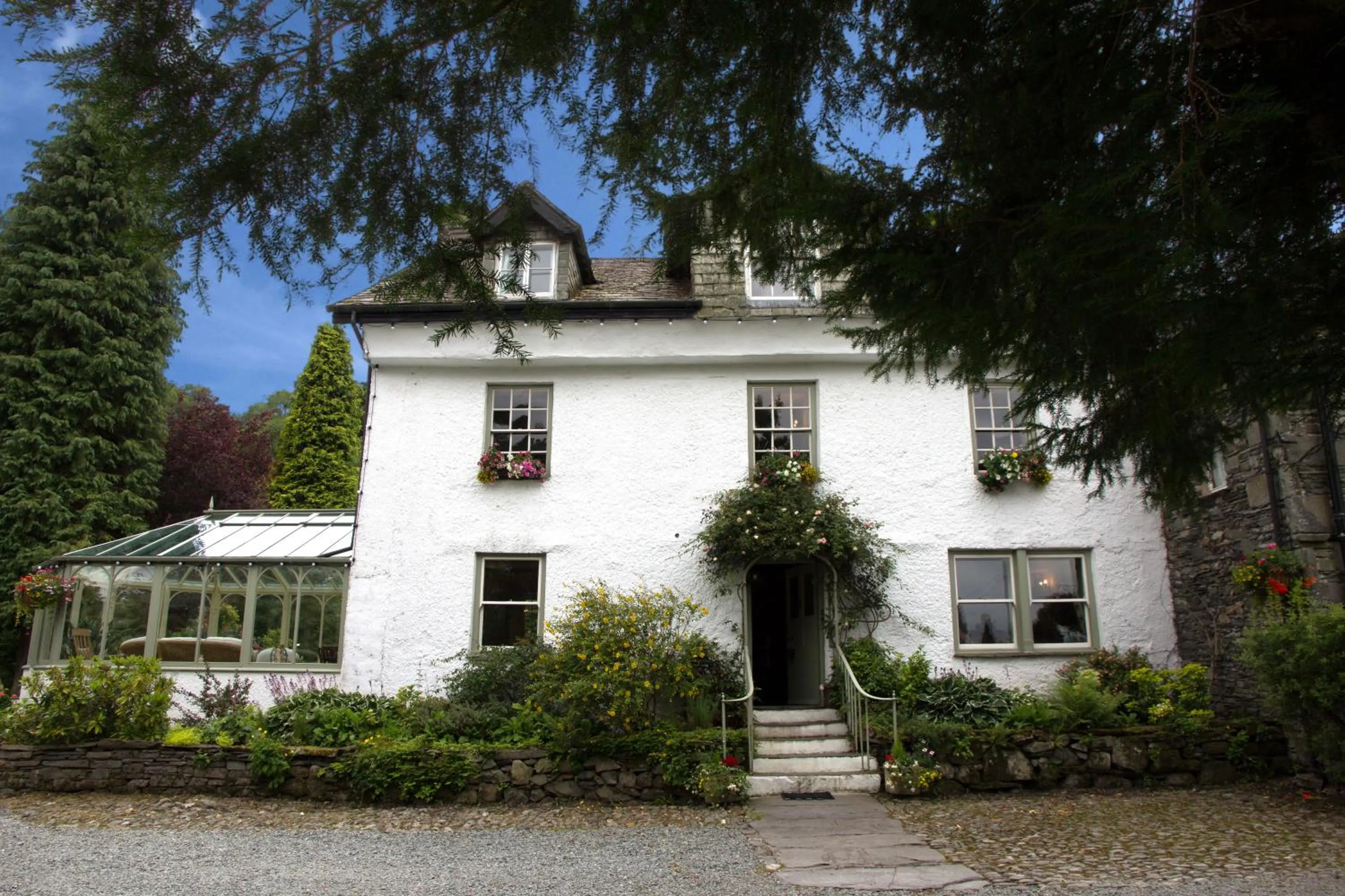 Walker Ground Manor