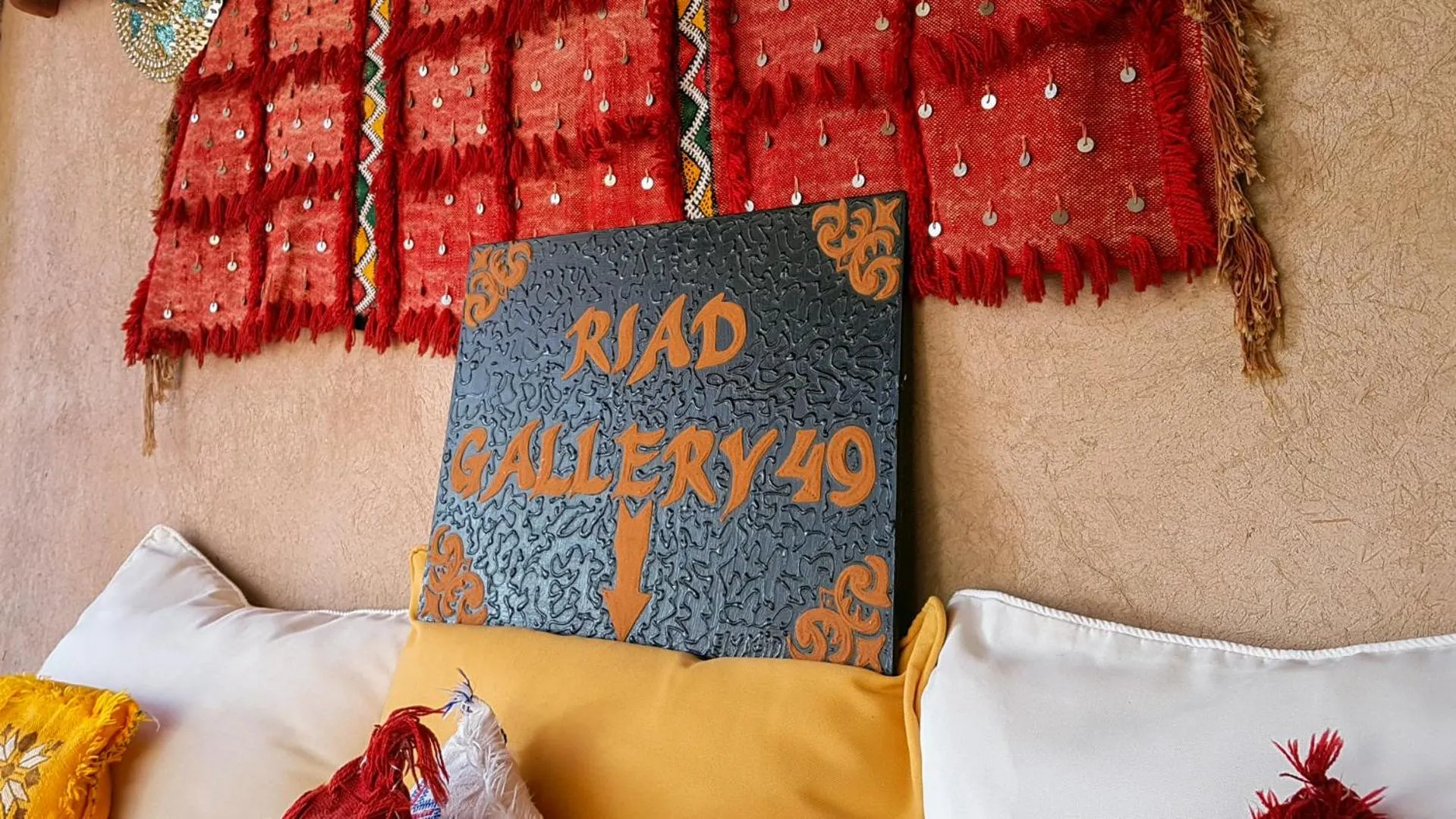 Property logo or sign, Bed in Riad Gallery 49 & Spa