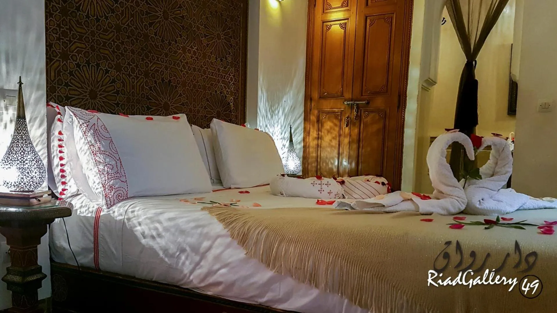 Decorative detail, Bed in Riad Gallery 49 & Spa