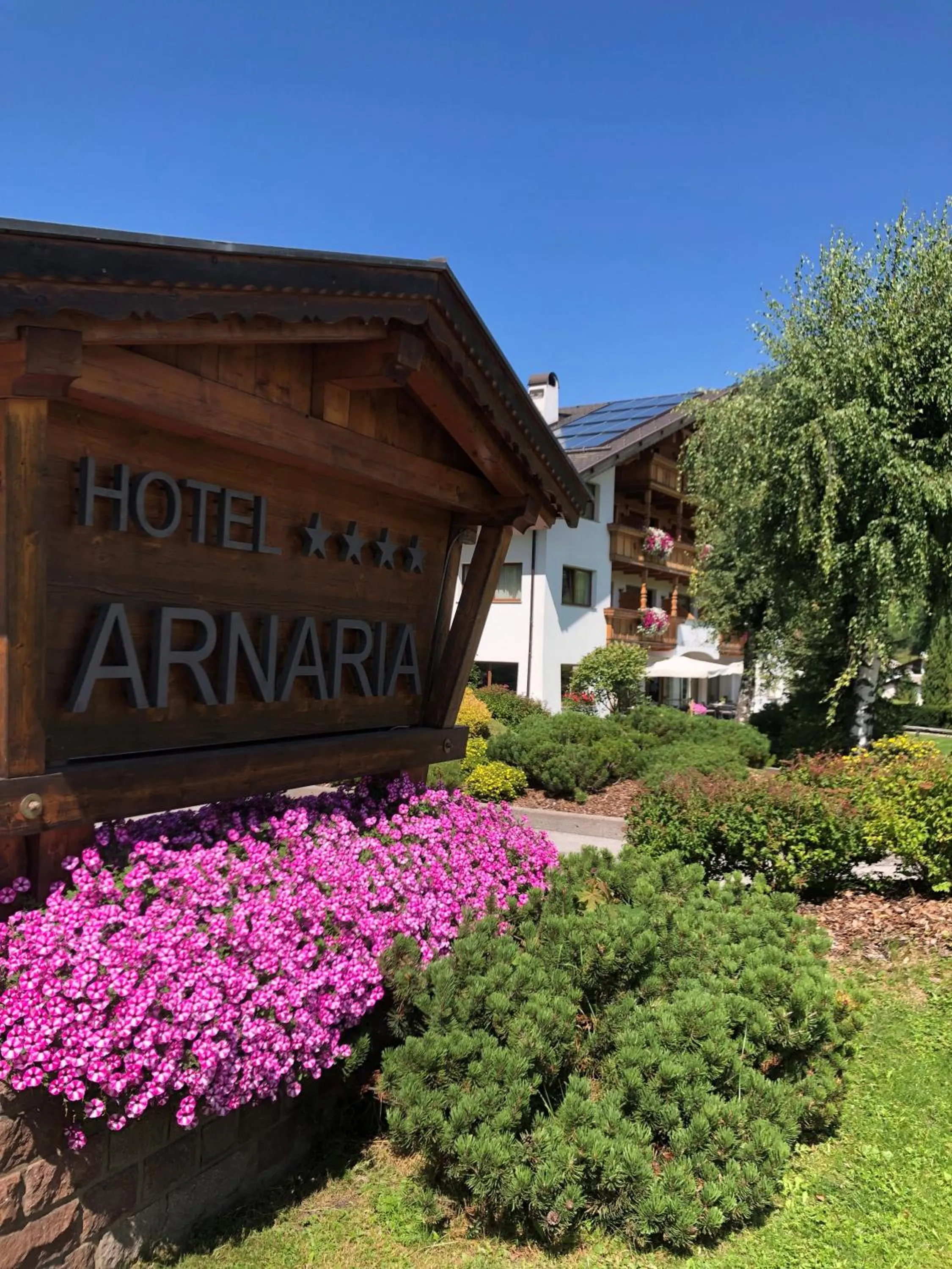 Facade/entrance in Hotel Arnaria