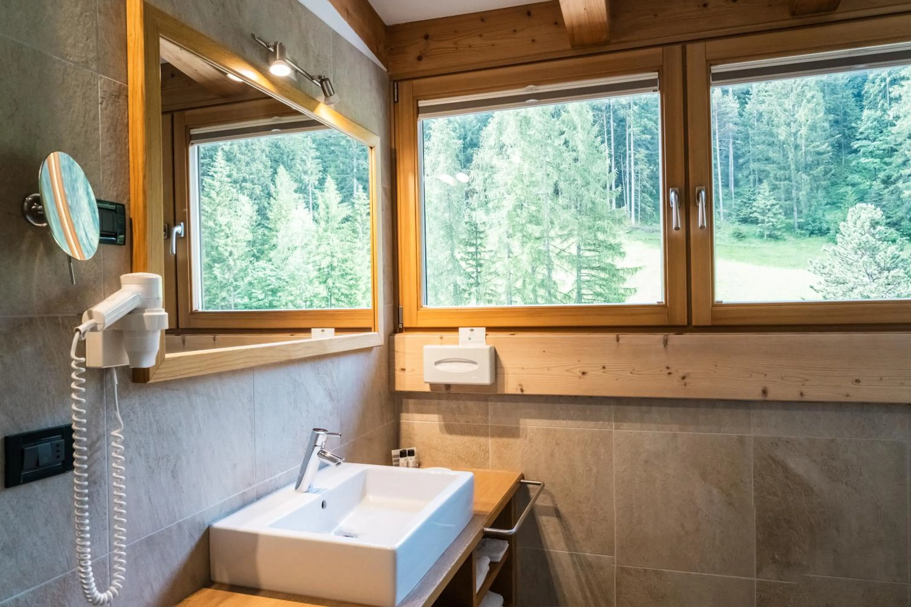 Bathroom in Hotel Arnaria