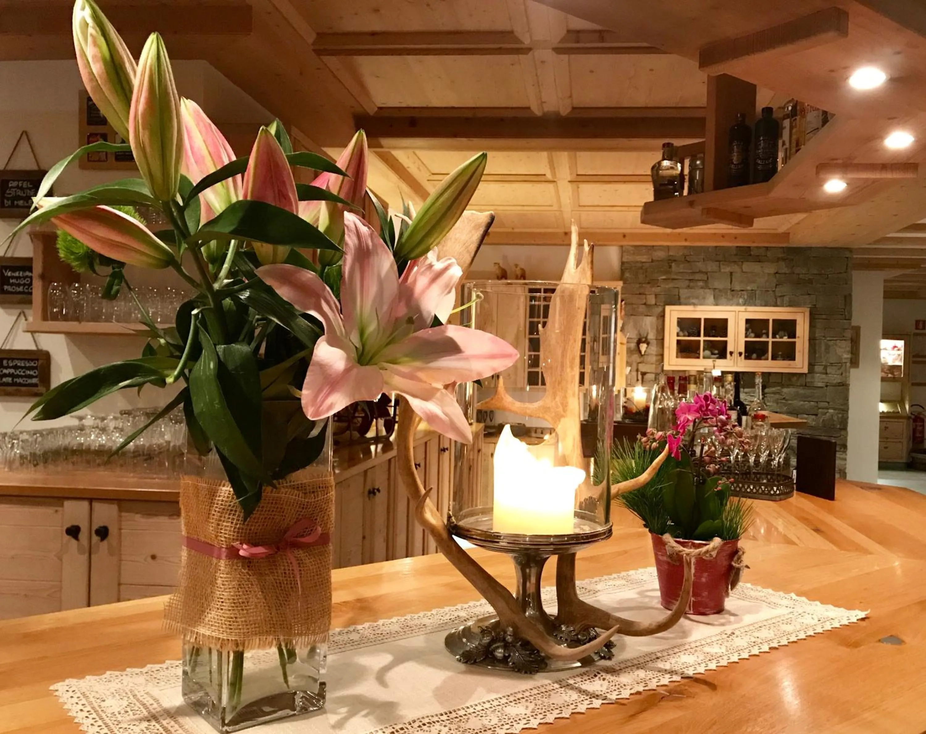 Decorative detail in Hotel Arnaria