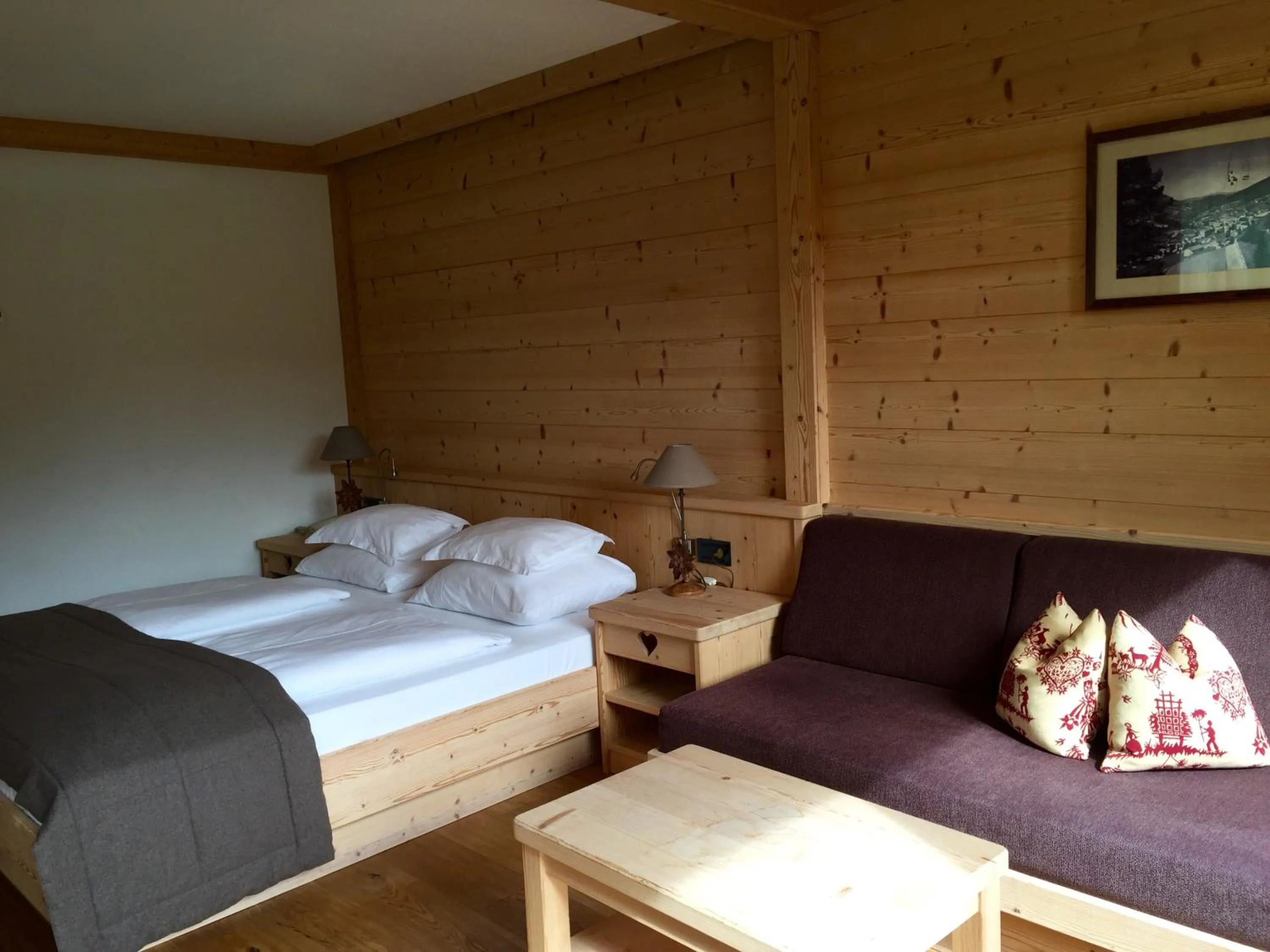 Photo of the whole room, Bed in Hotel Arnaria