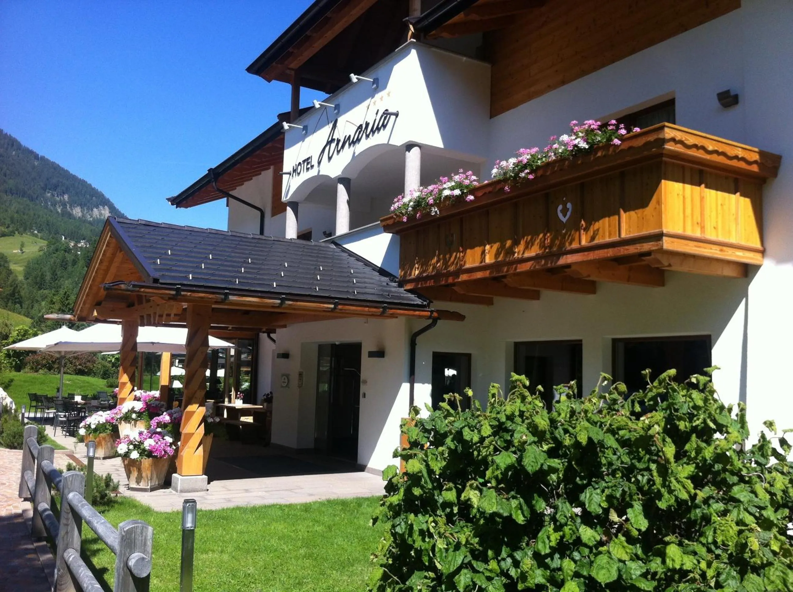 Facade/entrance in Hotel Arnaria