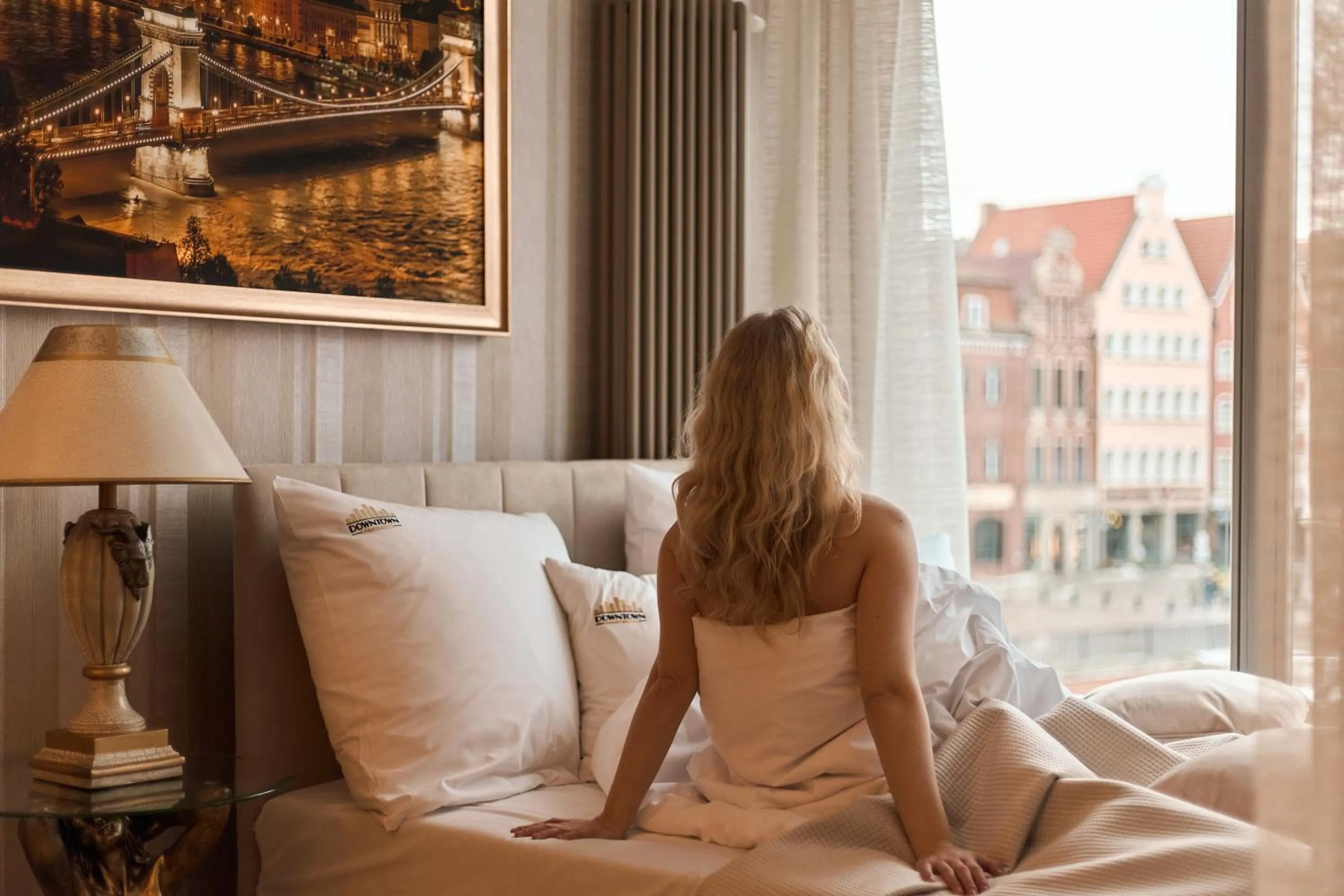 Bed in Waterlane Riverside - SPA, Pool, Gym & Parking by Downtown Apartments