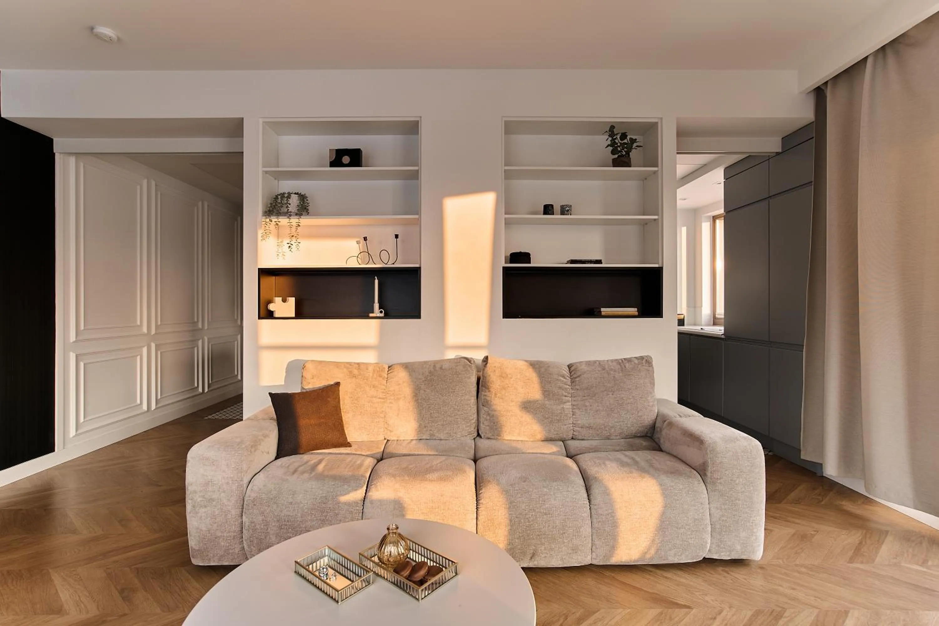 Kitchen or kitchenette in Waterlane Riverside - SPA, Pool, Gym & Parking by Downtown Apartments