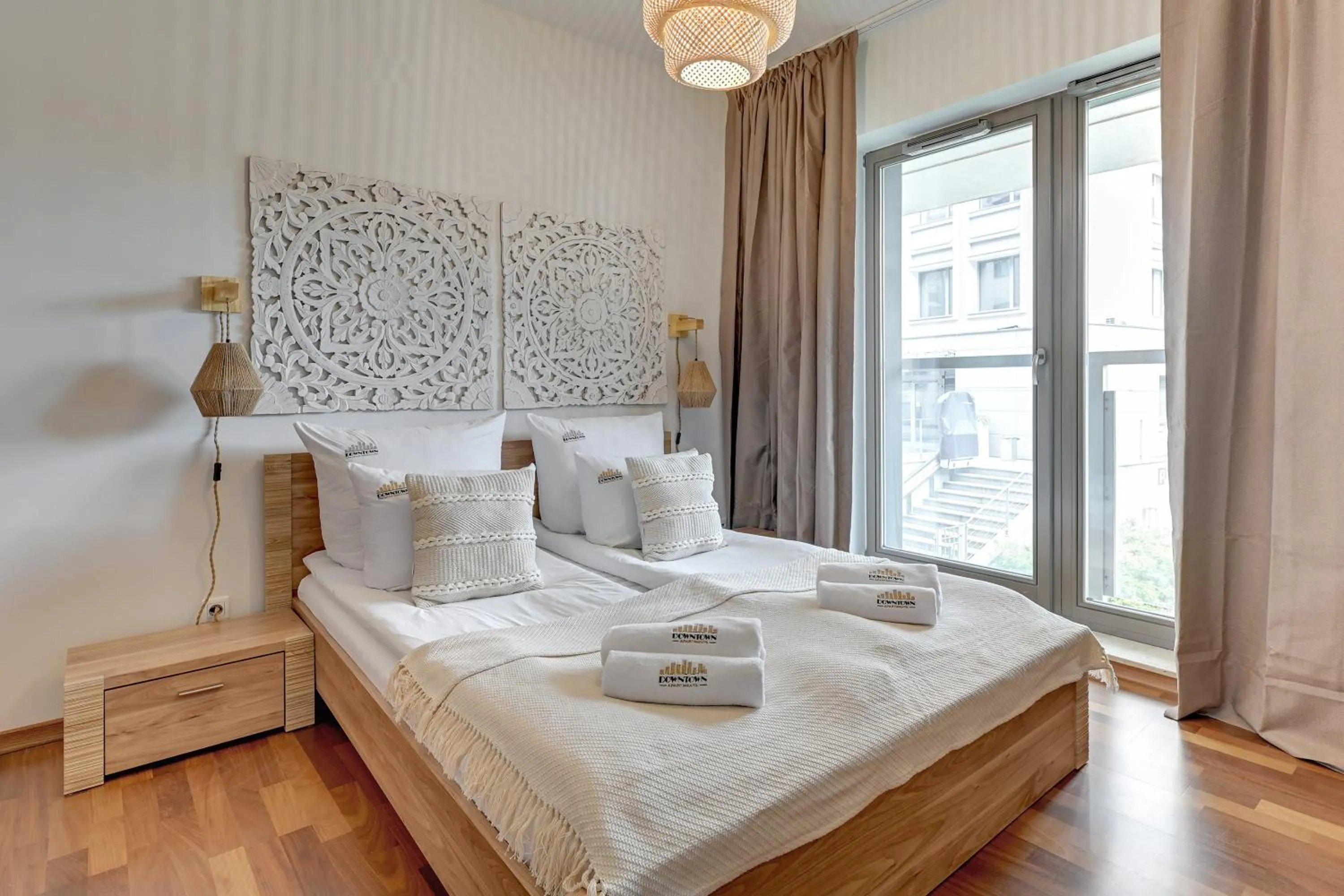 Bed in Waterlane Riverside - SPA, Pool, Gym & Parking by Downtown Apartments
