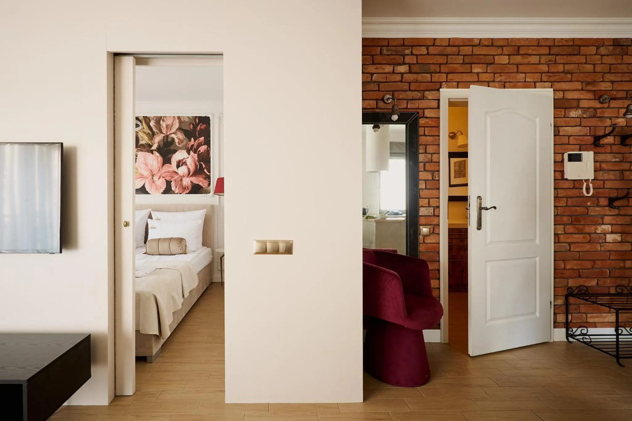 Bed in Waterlane Riverside - SPA, Pool, Gym & Parking by Downtown Apartments