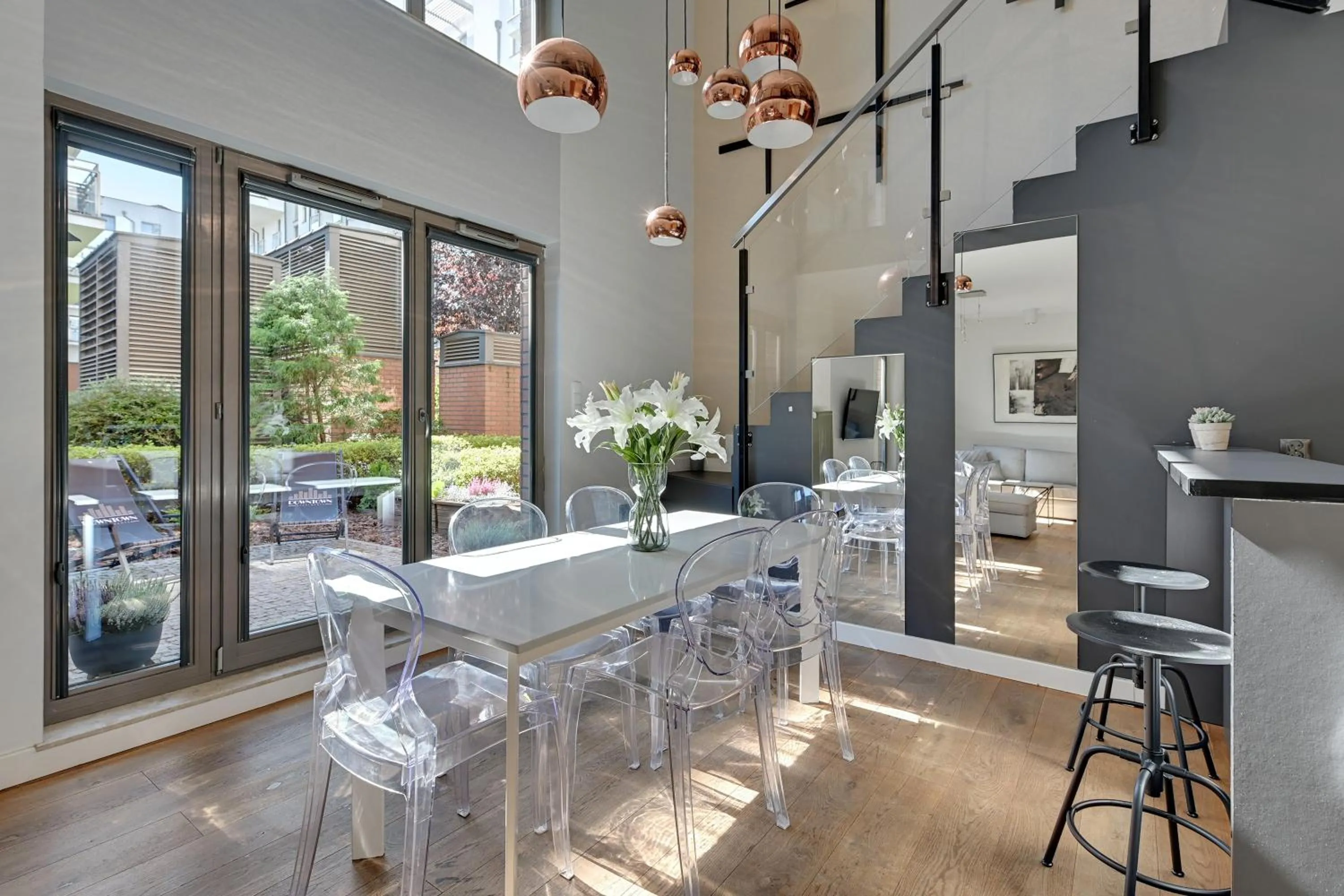 Dining area in Waterlane Riverside - SPA, Pool, Gym & Parking by Downtown Apartments