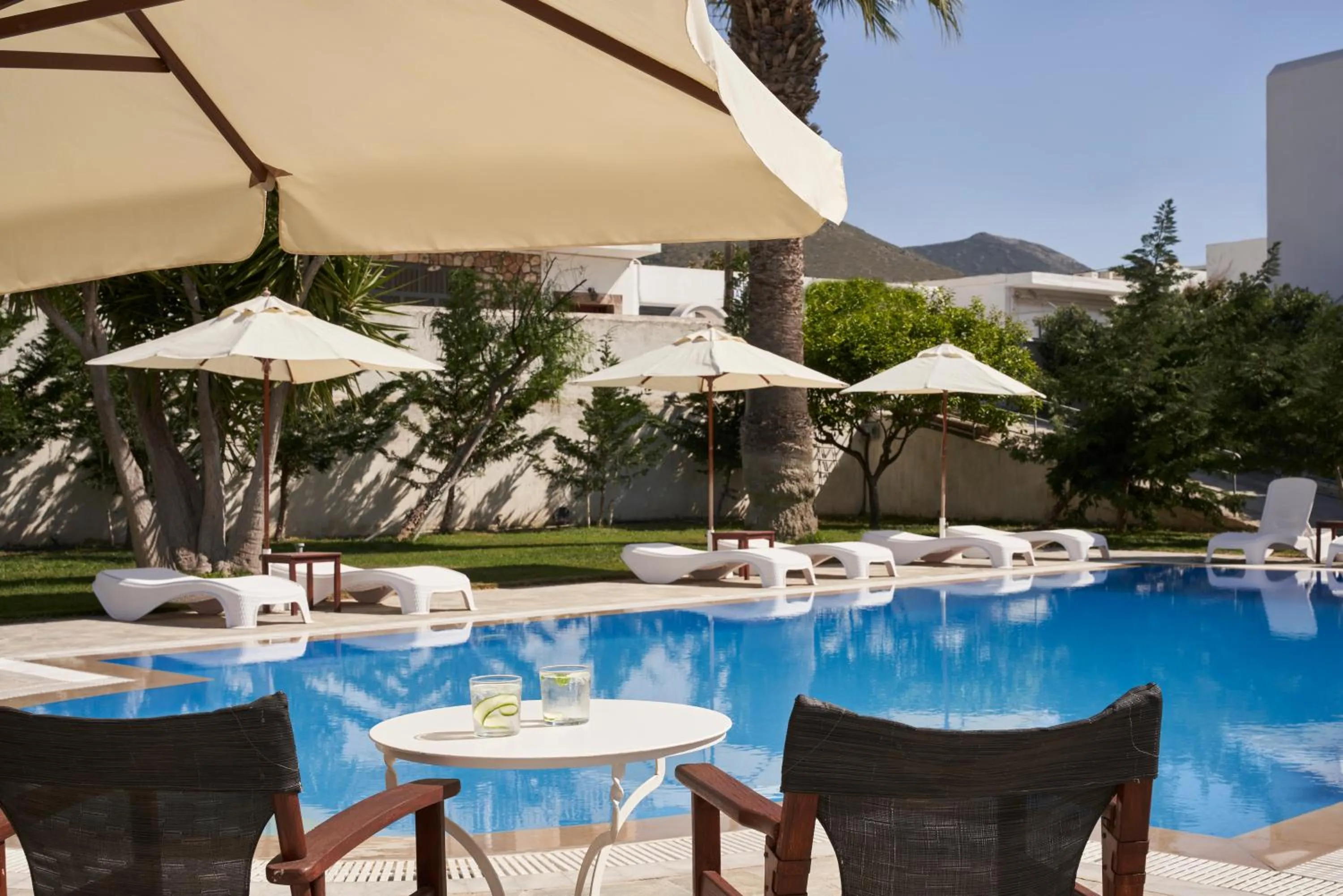 Swimming pool in Polos Hotel Paros