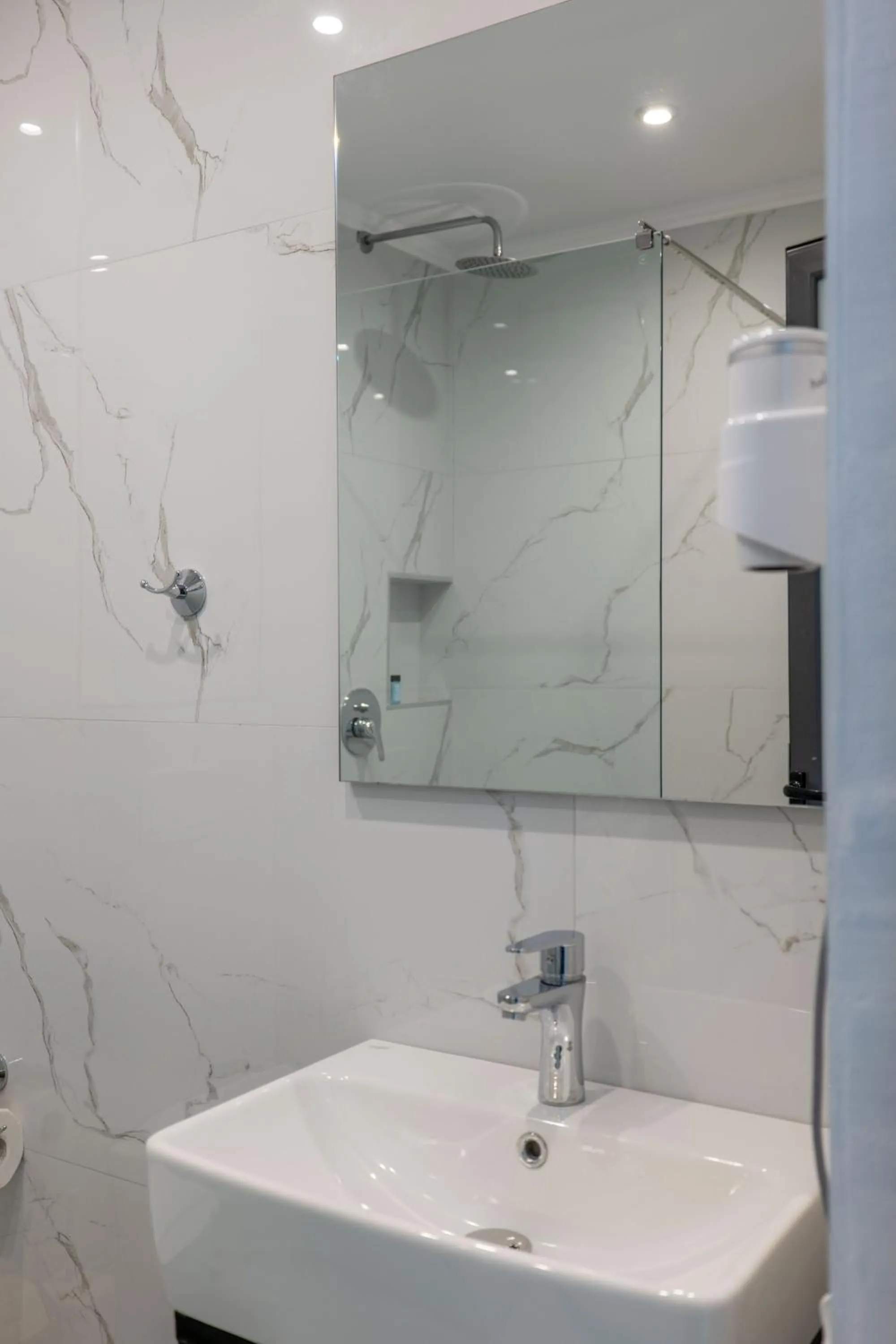 Bathroom in Hotel Emblem