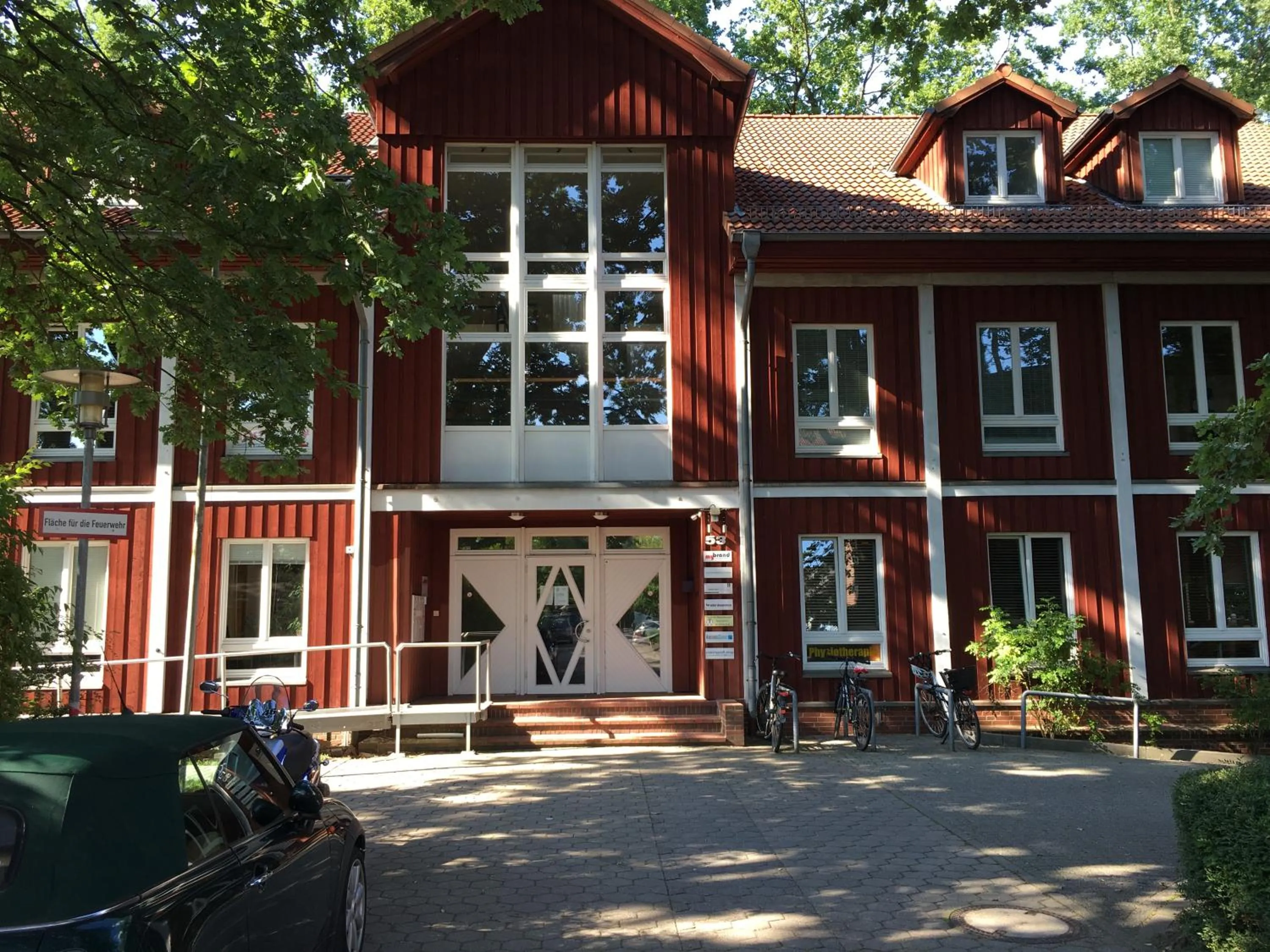 Property building in My Brand Boardinghouse Hamburg Volksdorf