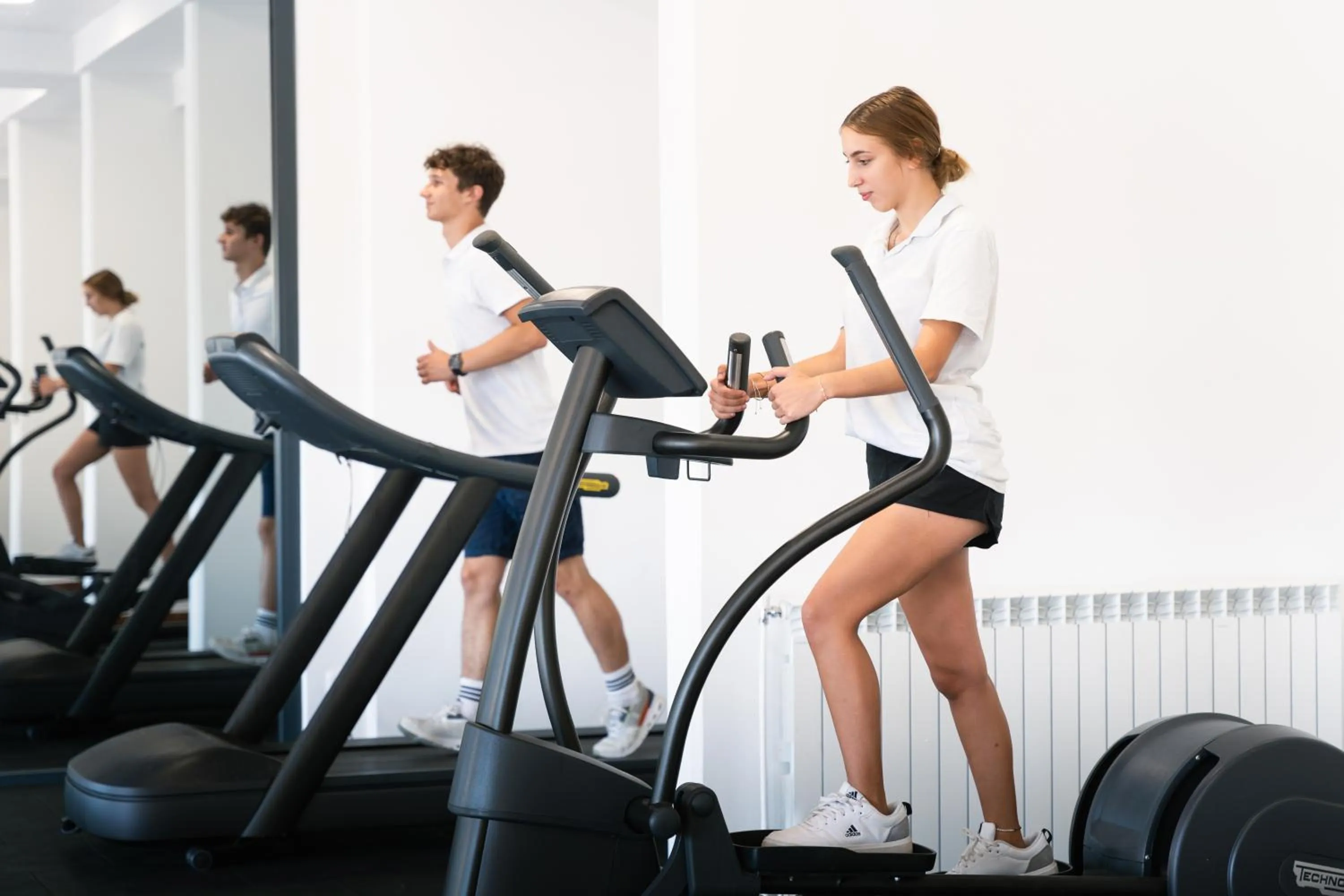 Fitness centre/facilities in MASLINICA Narcis Hotel