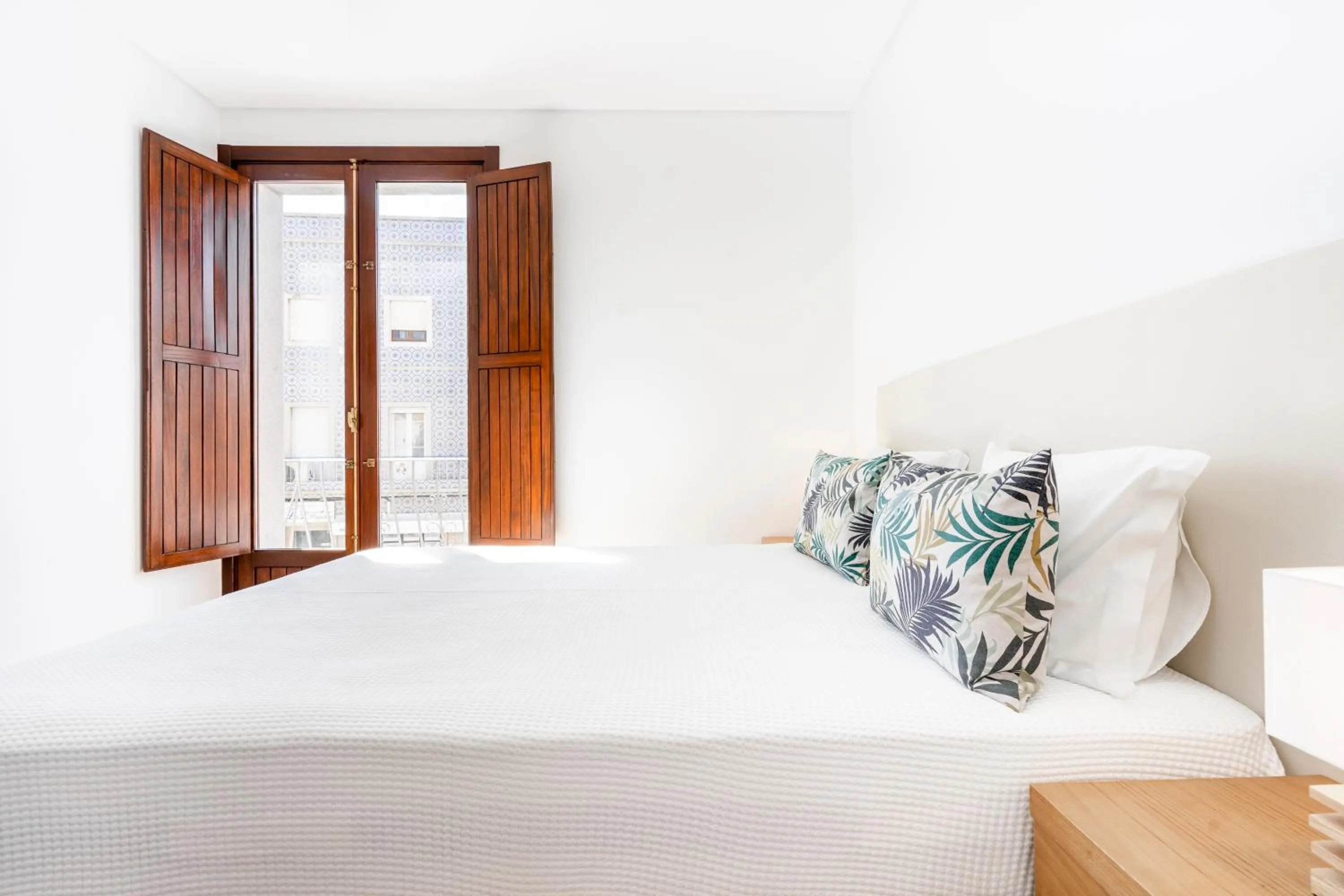Bedroom, Bed in Apartamento 1º de Maio