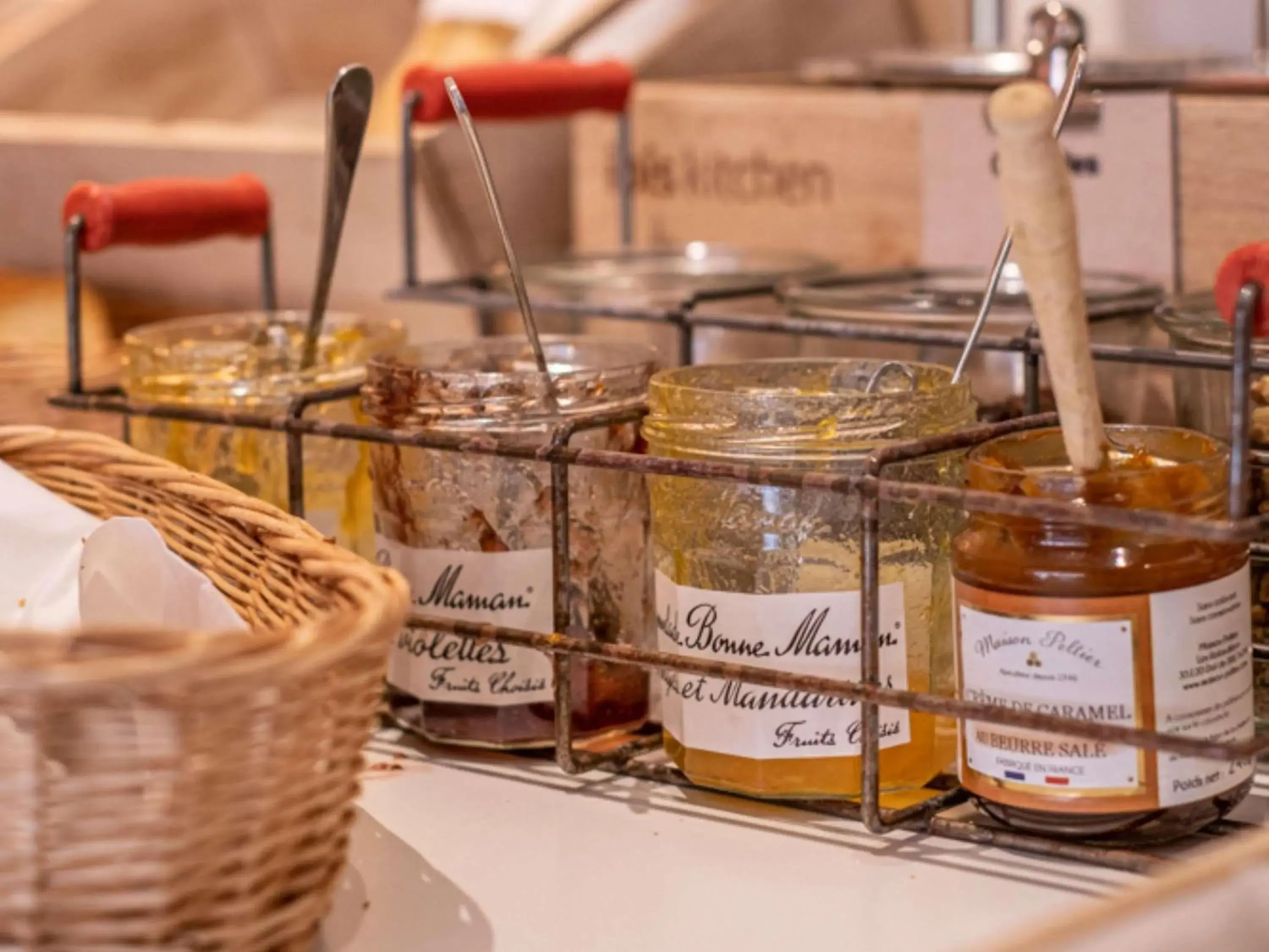 Breakfast in Hôtel ibis Guingamp Cœur de Bretagne Breakfast in Hôtel ibis Guingamp Cœur de Bretagne