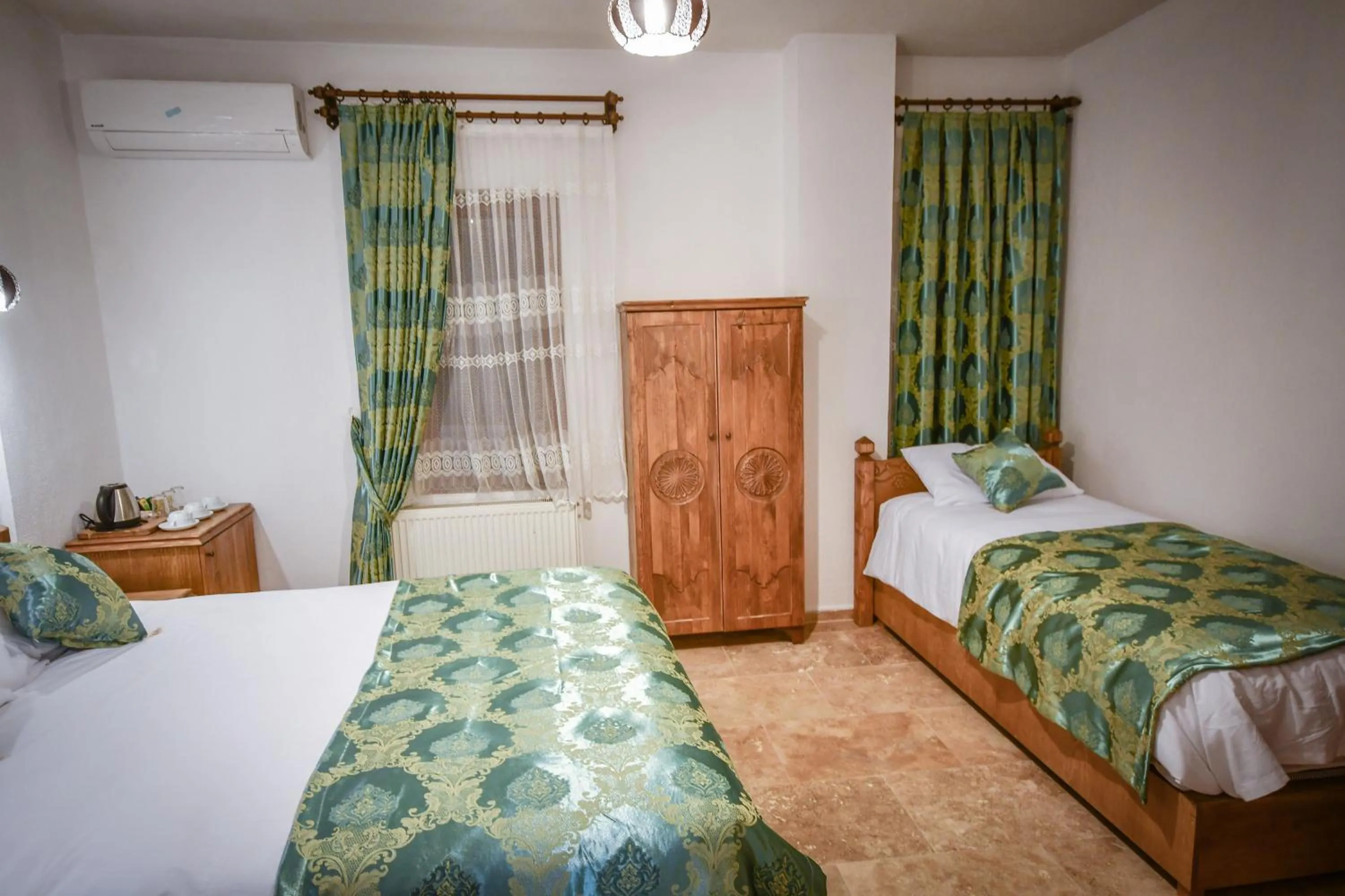 Photo of the whole room, Bed in Cappadocia sightseeing Hotel