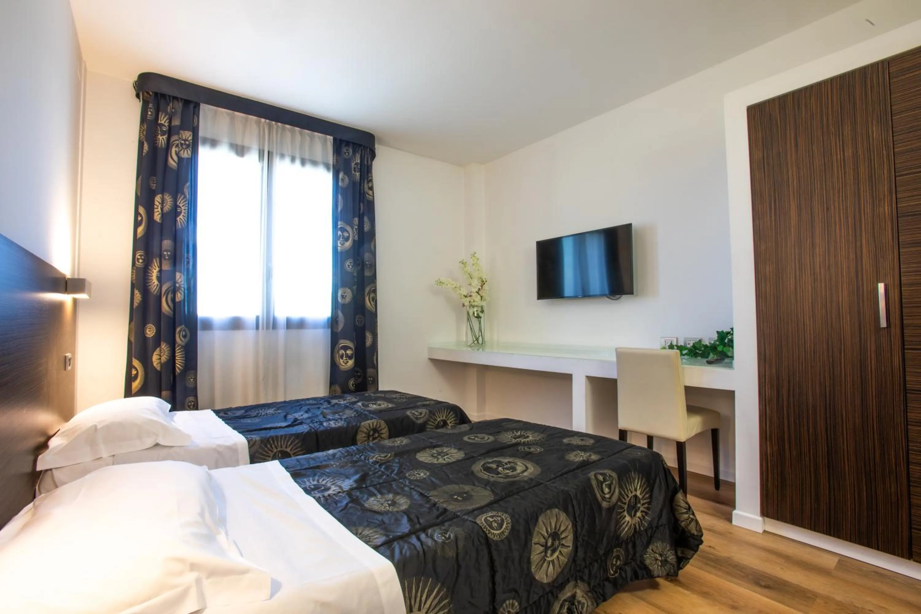 Bed in Matrix Hotel & Residence