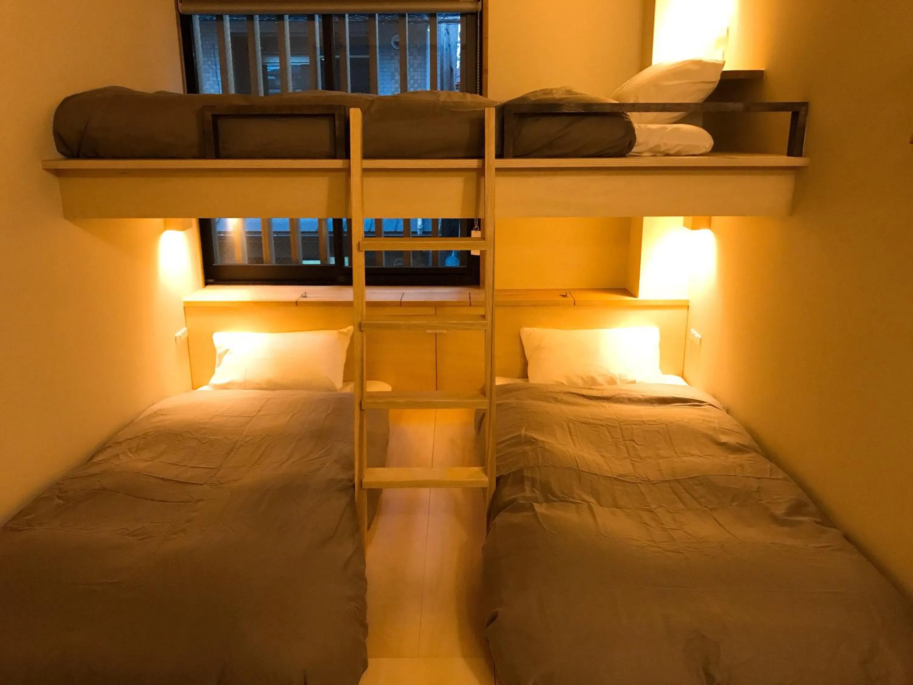 Bed in Shiki Shiki Higashiyama