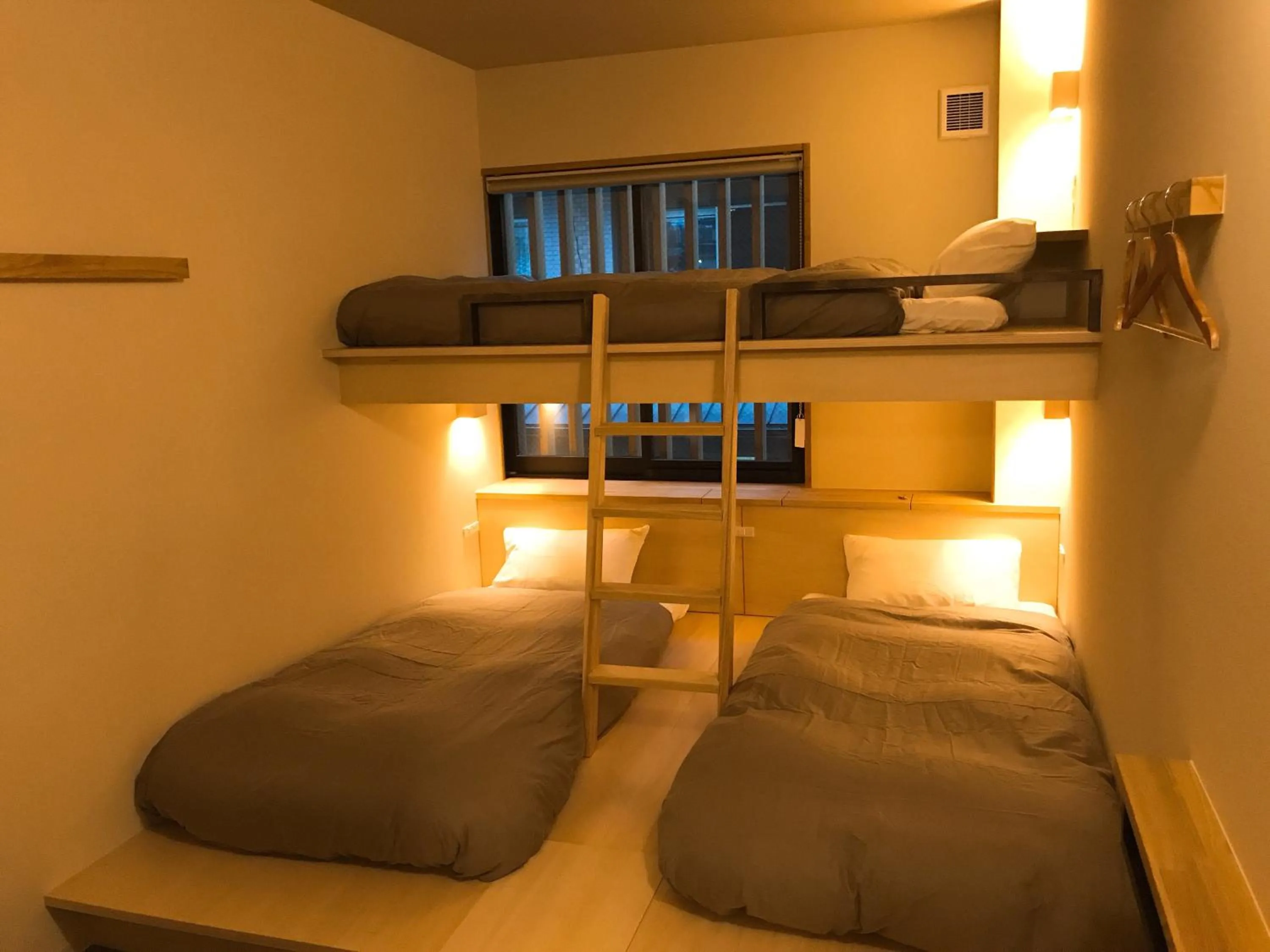 Bed in Shiki Shiki Higashiyama