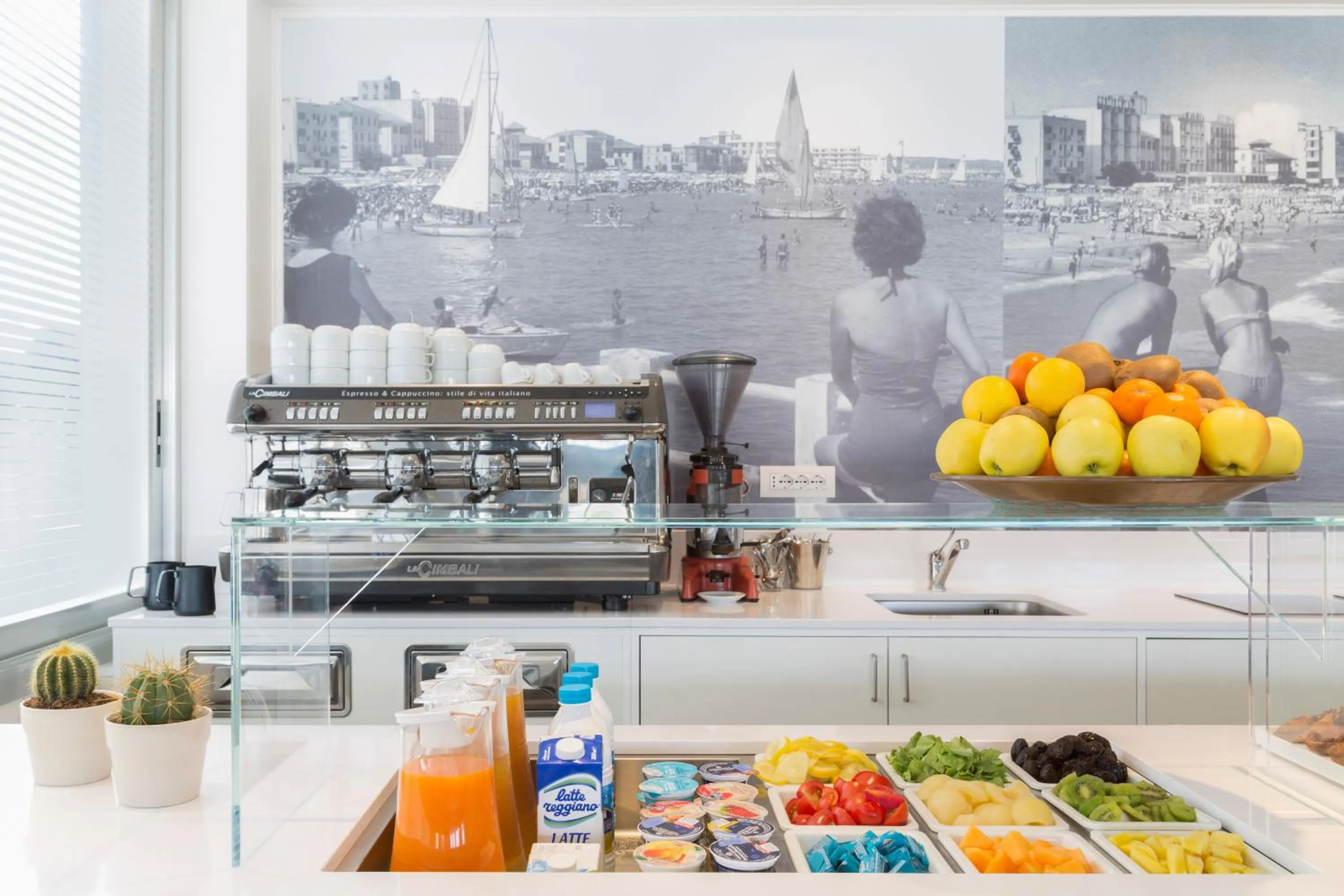 Buffet breakfast in Hotel Imperiale