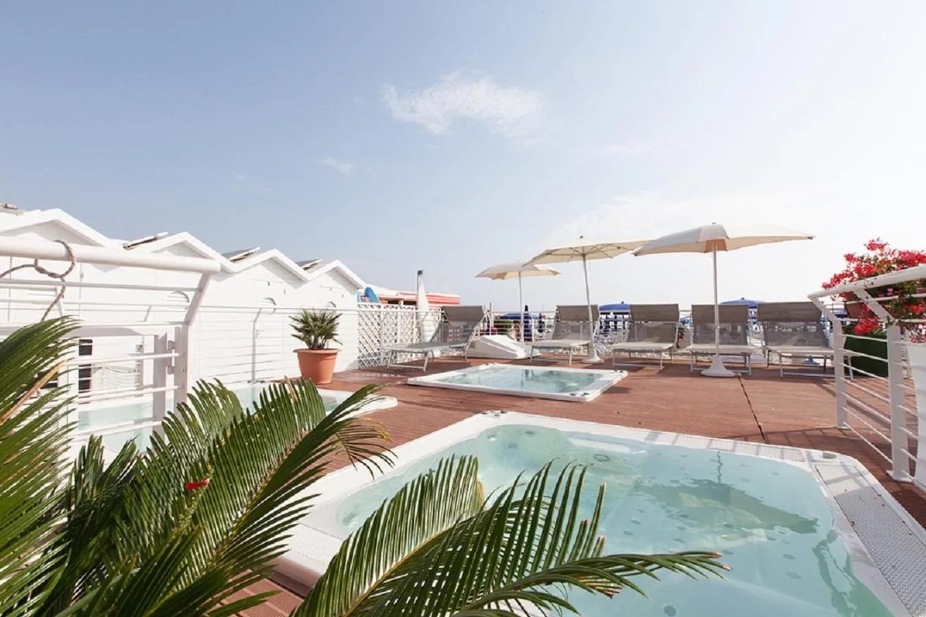 Beach in Riccione Beach Hotel - Enjoy your Summer -Beach Village incluso