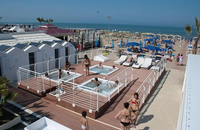 Beach in Riccione Beach Hotel - Enjoy your Summer -Beach Village incluso