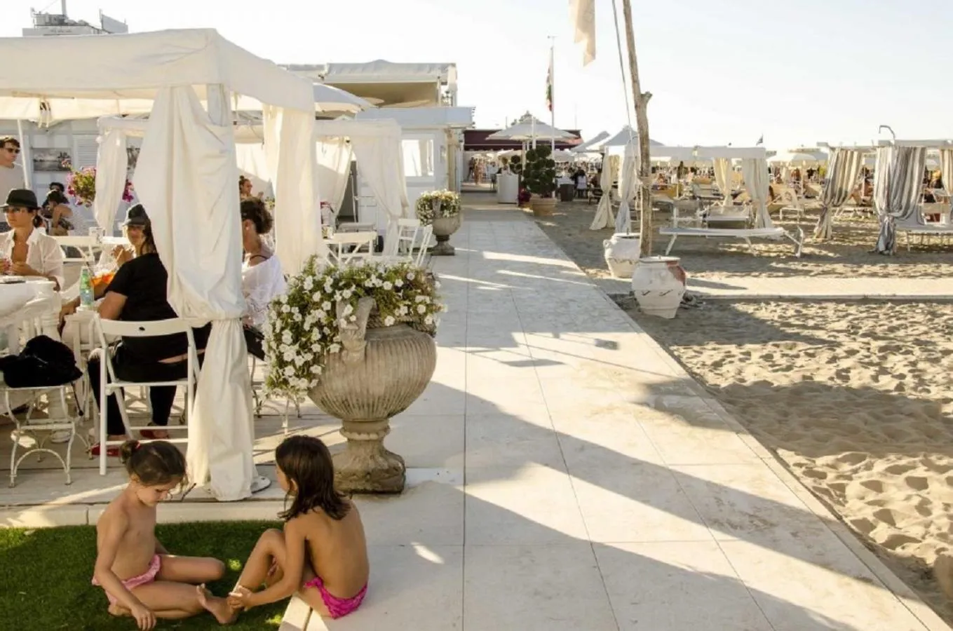 Riccione Beach Hotel - Enjoy your Summer -Beach Village incluso