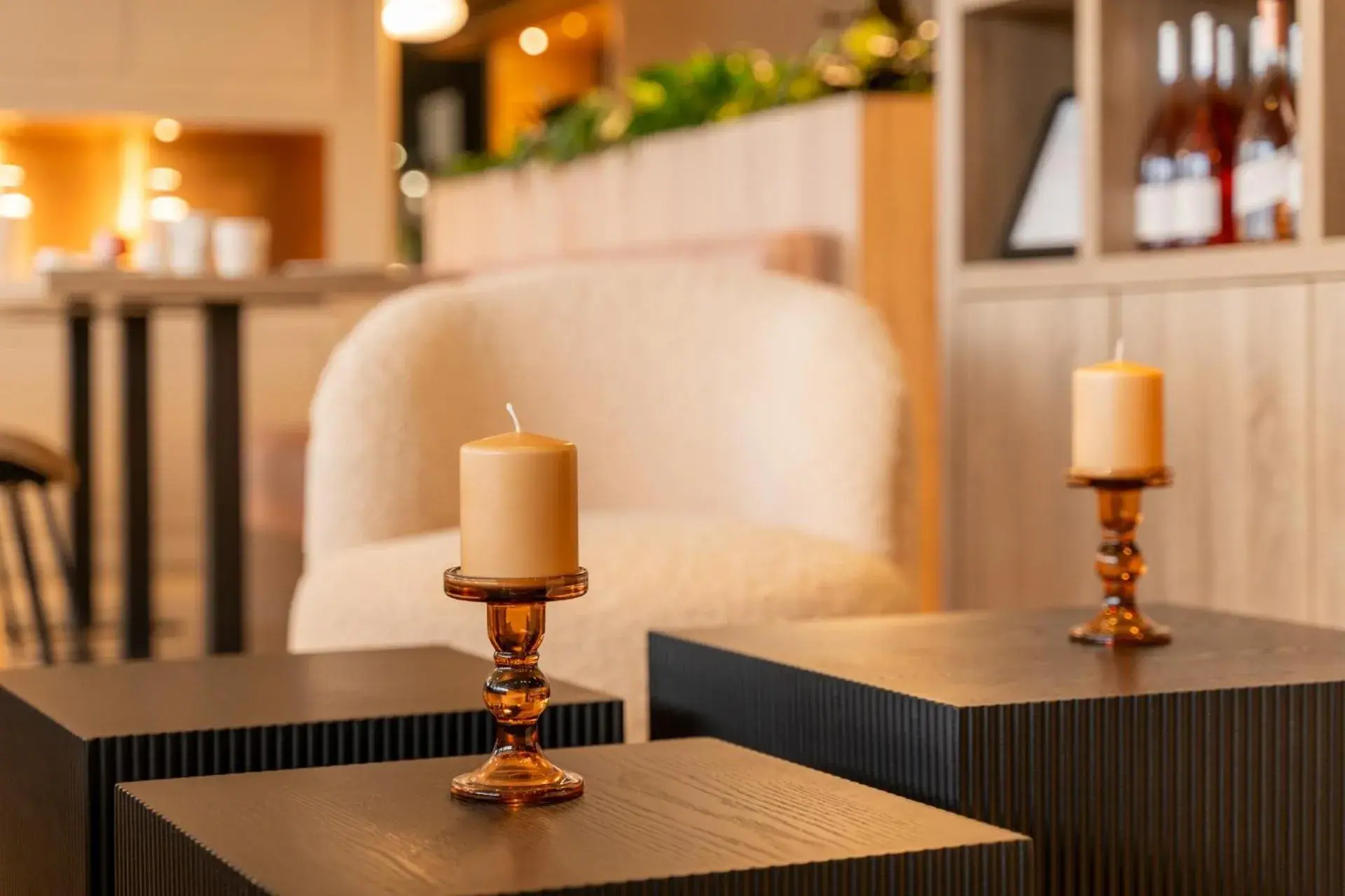 Lounge or bar in Kyriad Prestige Vannes Centre-Palais des Arts Lounge or bar in Kyriad Prestige Vannes Centre-Palais des Arts