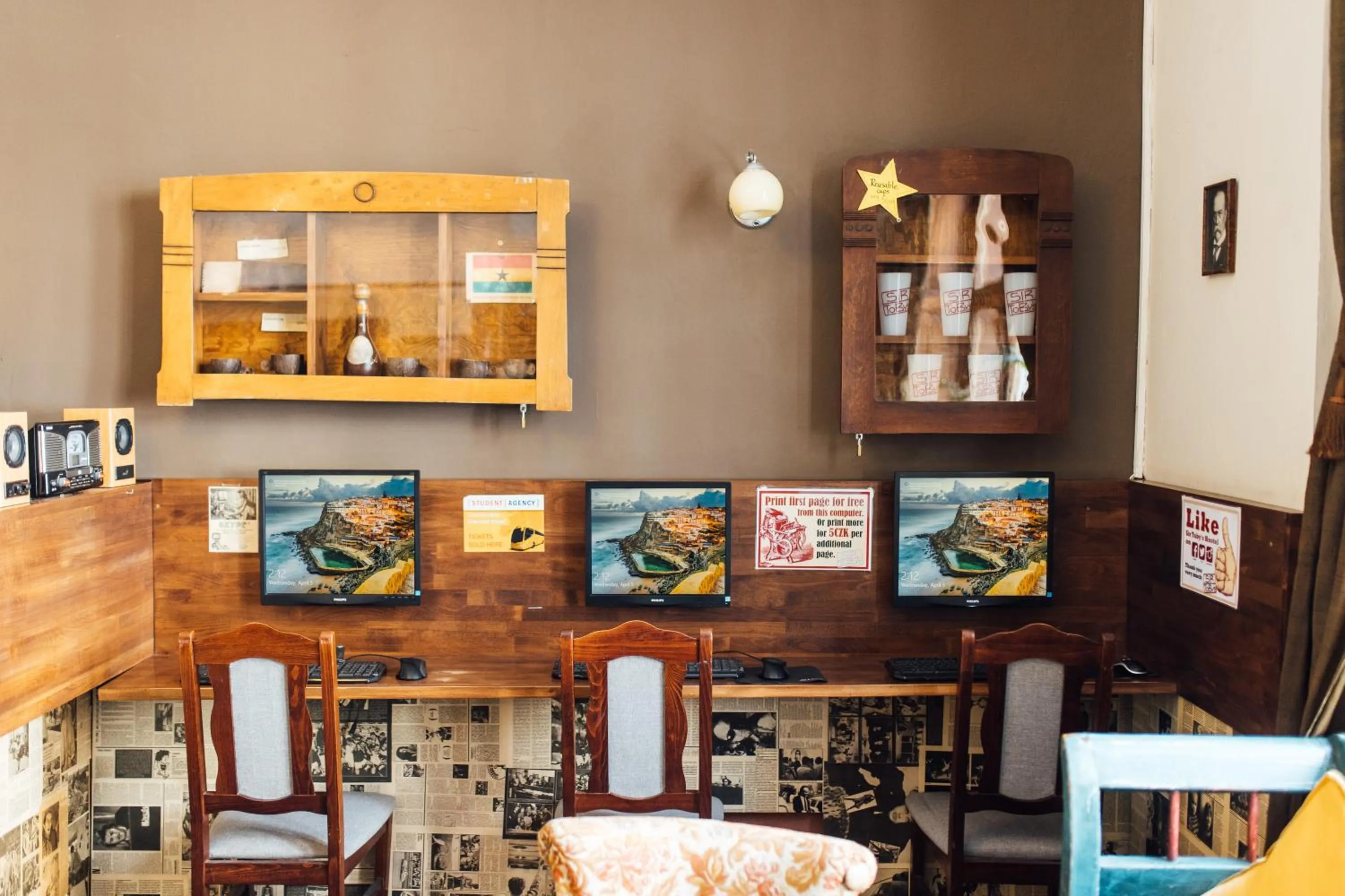 locker in Sir Toby's Hostel