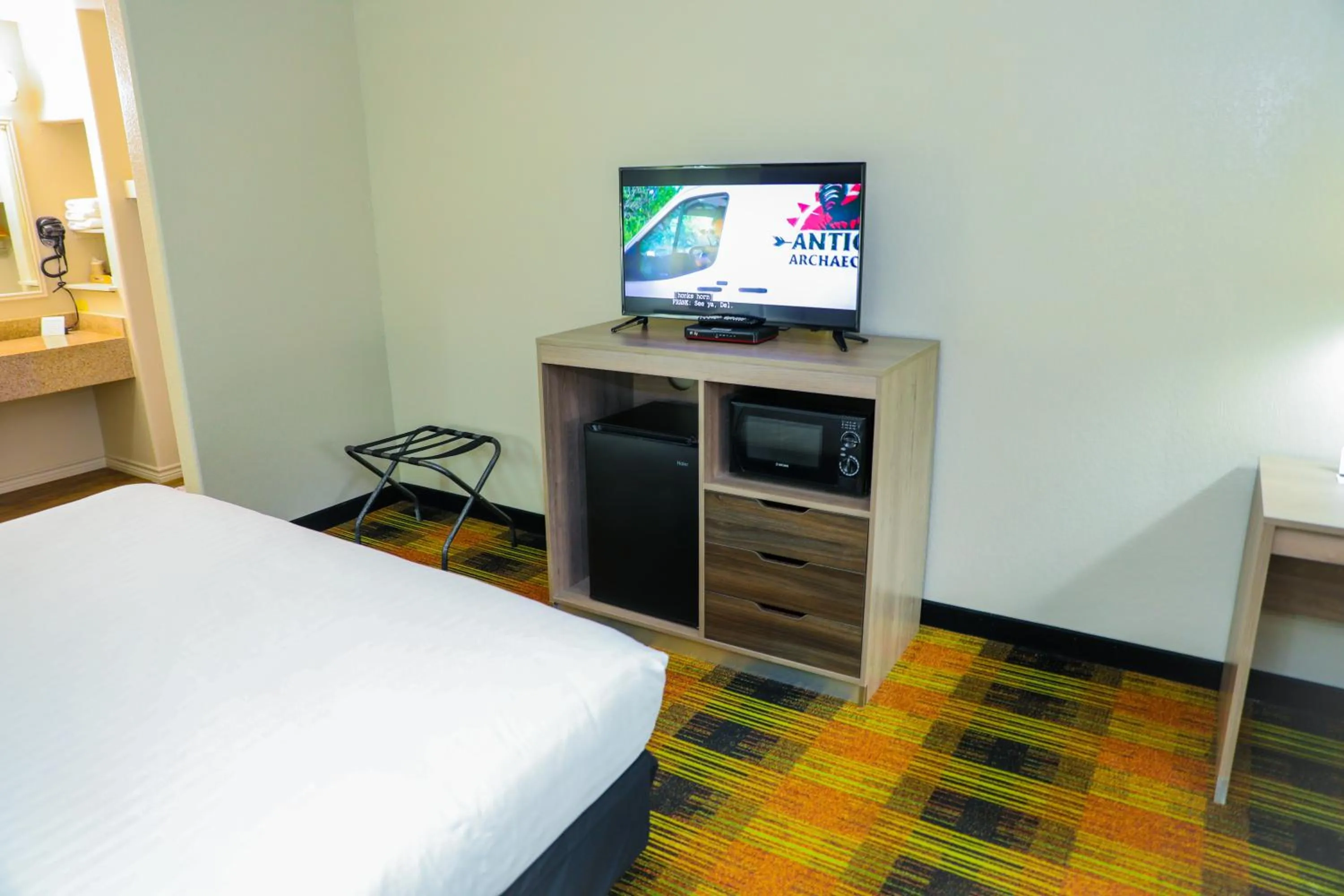 TV and multimedia, Bed in Texan Inn - Carrizo Springs