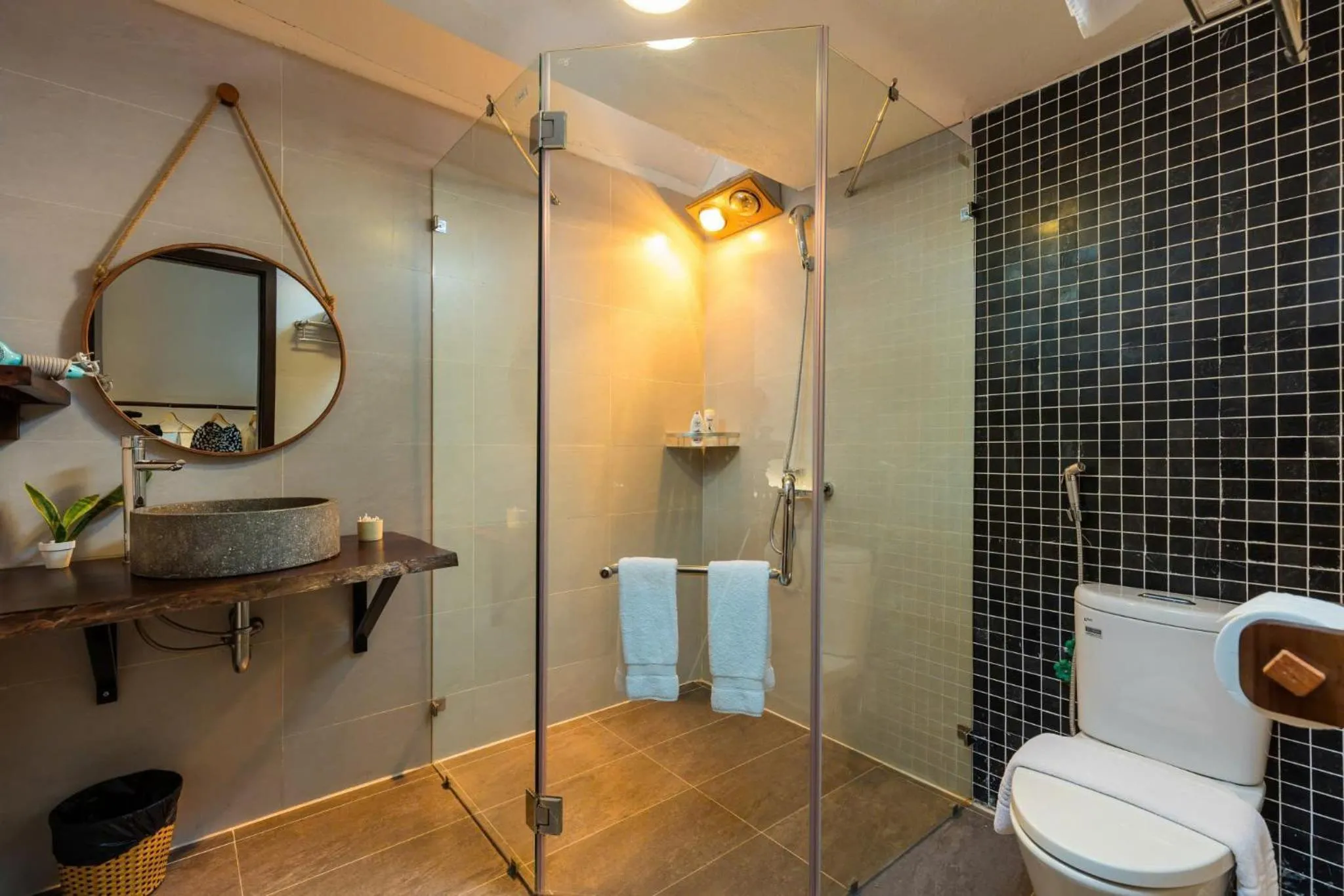 Bathroom in Maison de Sapa Villa