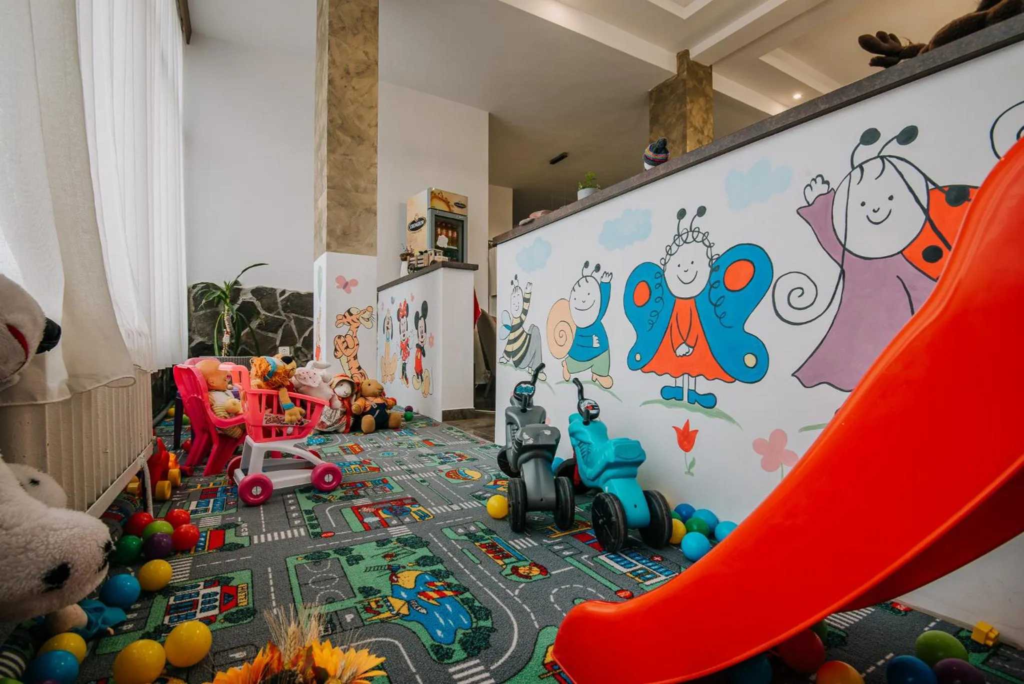 Children play ground in Vila Ursul Negru