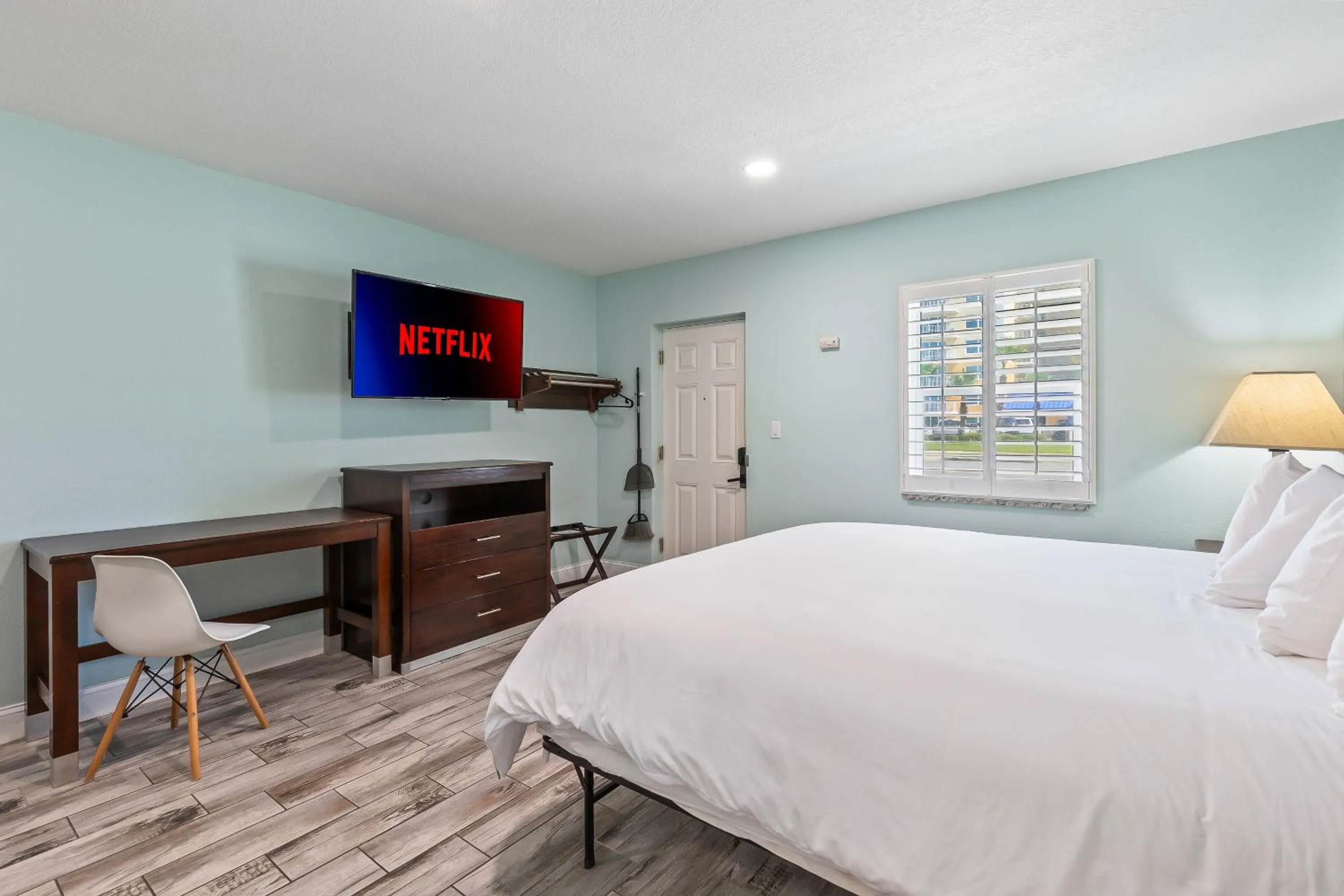 Bed in Atlantic Shores Motel