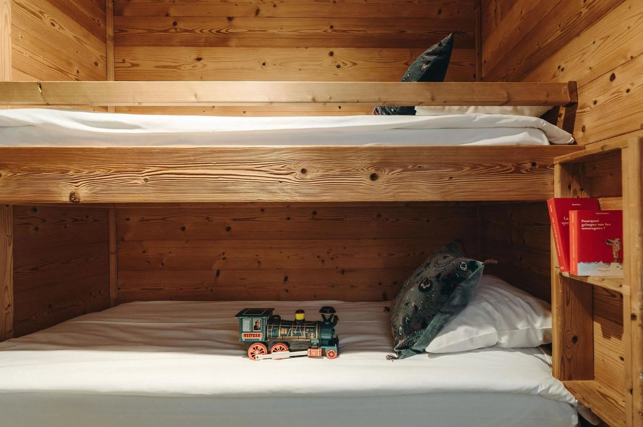 Bed in Hôtel des 2 Gares