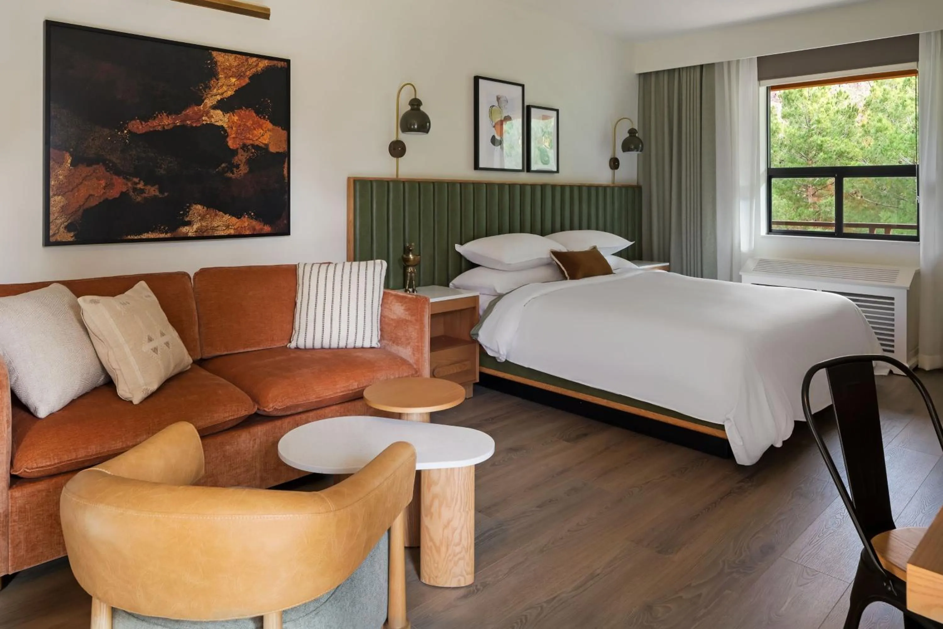 Bedroom, Bed in The Red Cliffs Lodge Zion, a Tribute Portfolio Hotel