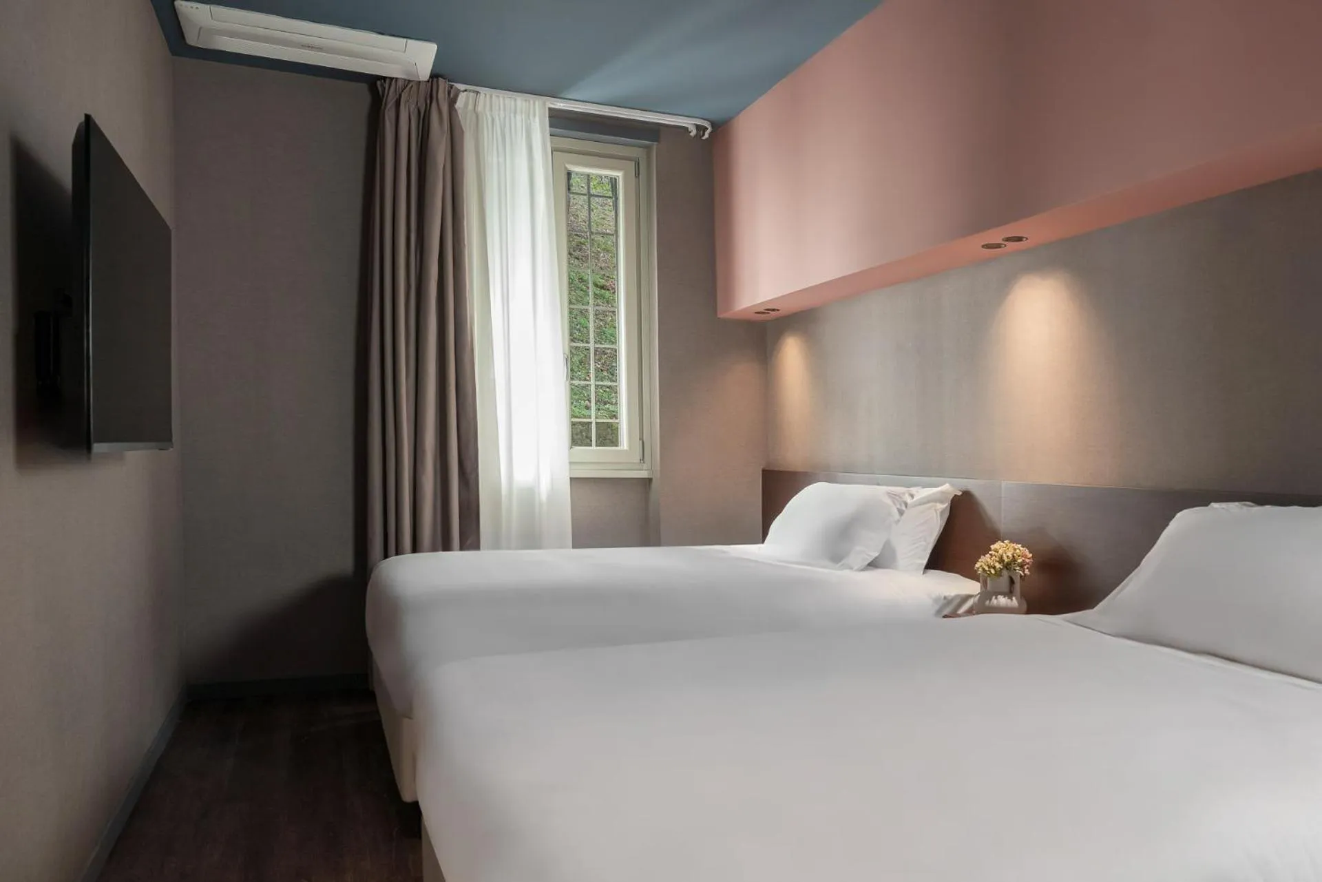 Bed in Hotel Villa Eur