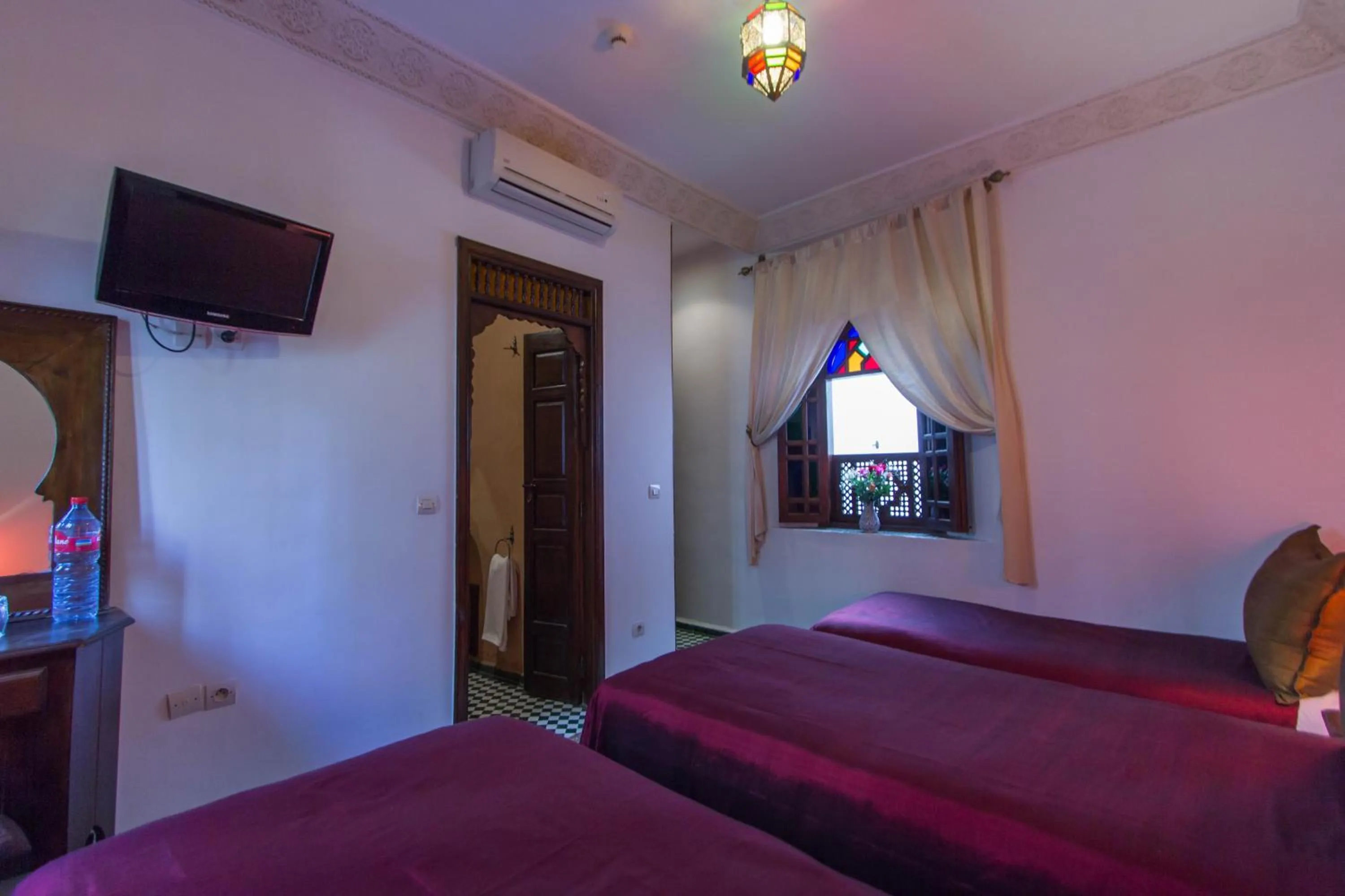 Bed in Dar Fes Medina Ziat