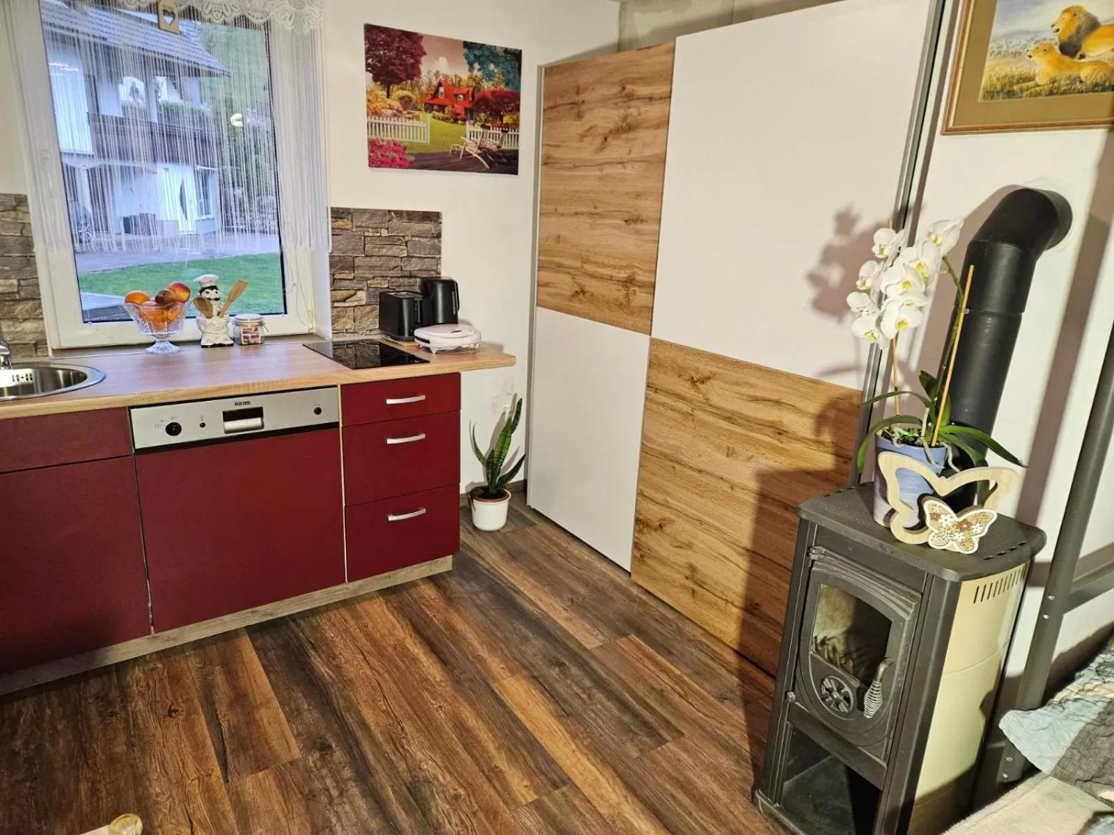 Kitchen or kitchenette in Apartments Karin