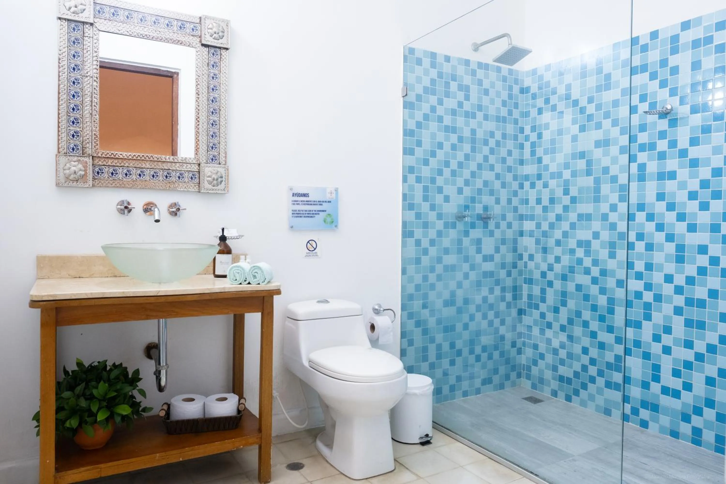 Bathroom in Casa Bustamante Hotel Boutique