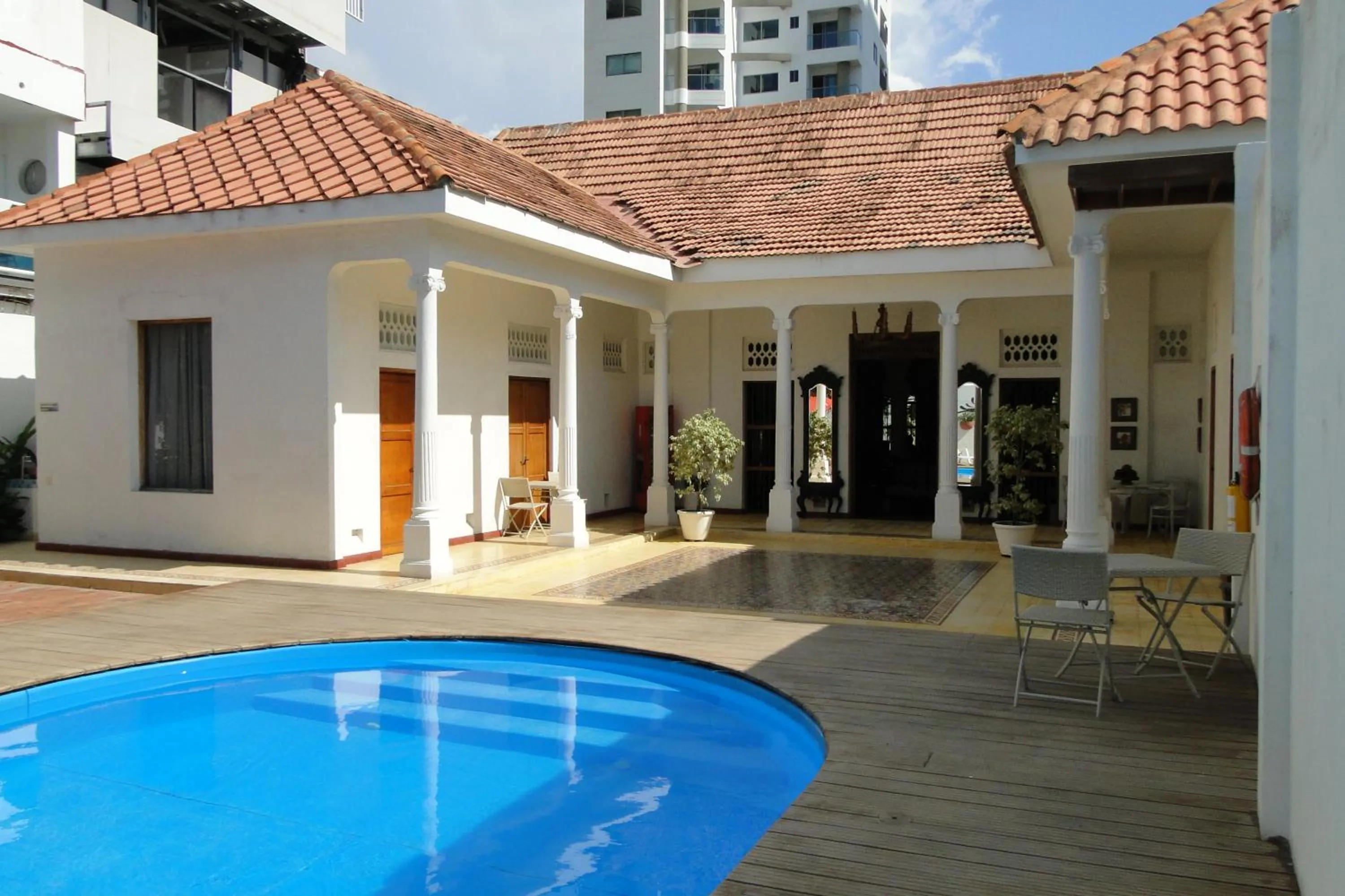 Swimming pool in Casa Bustamante Hotel Boutique