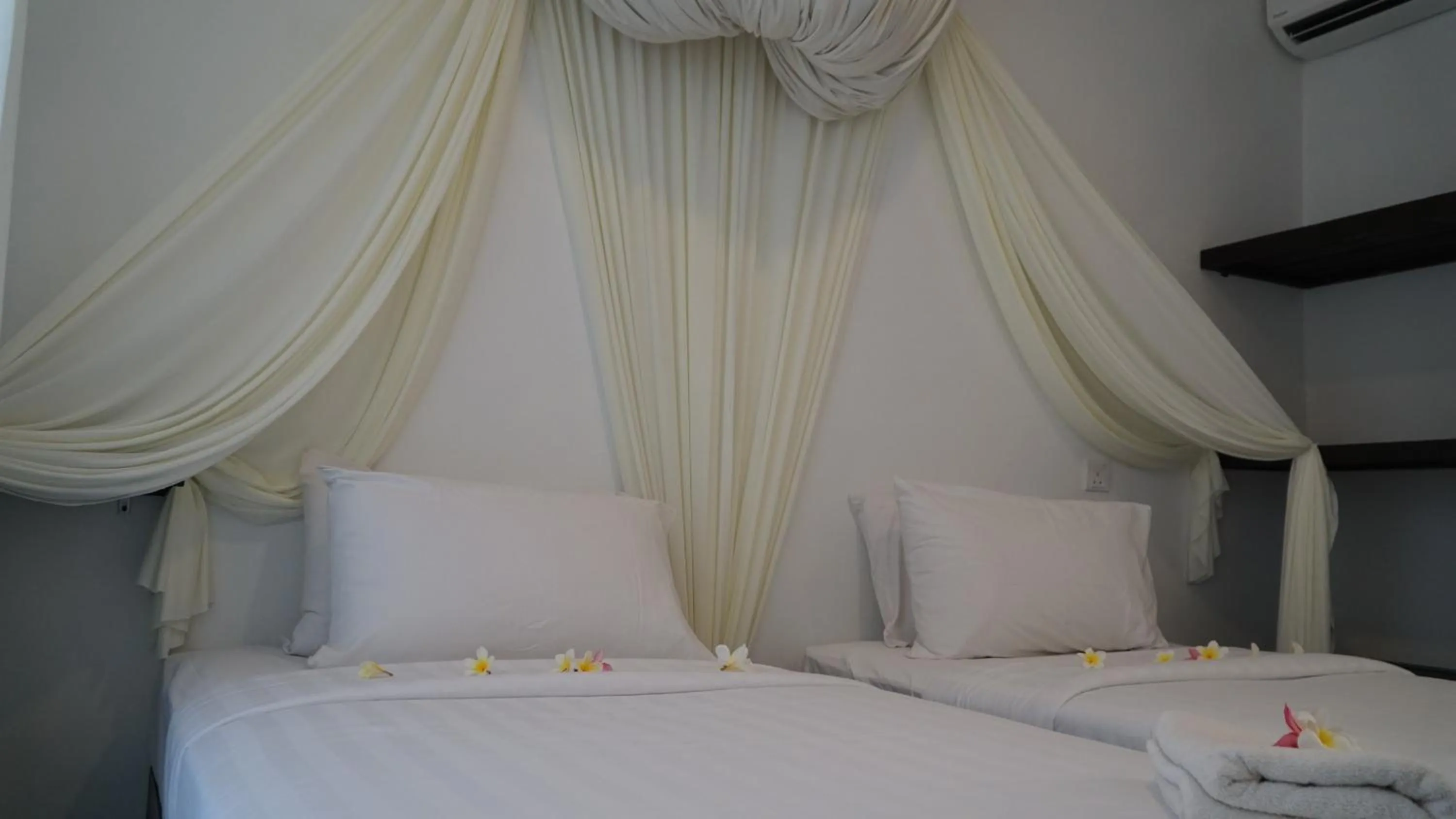 Bed in Aman Dan Laut