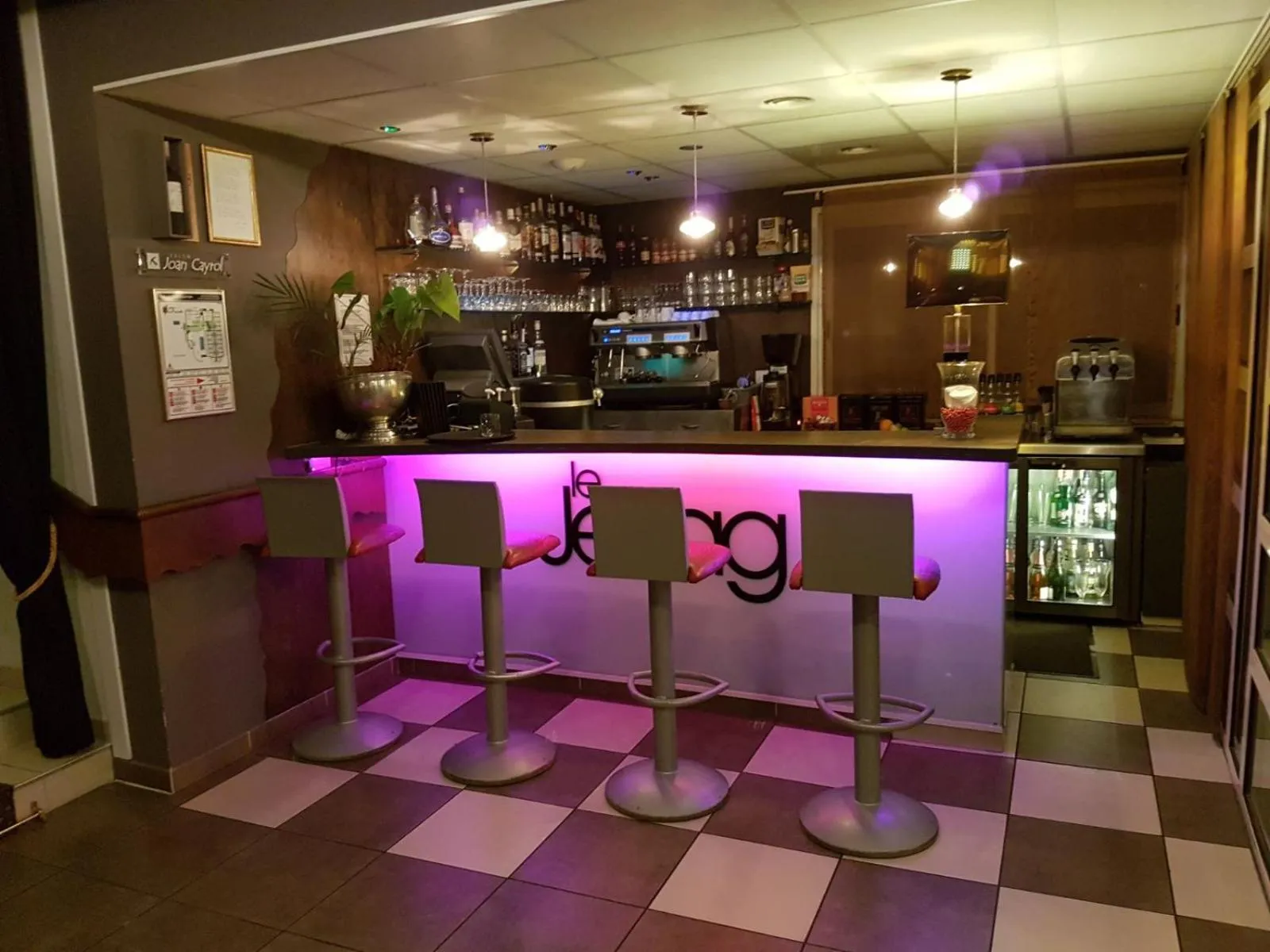 Lounge or bar in Logis Hôtel La Fauceille