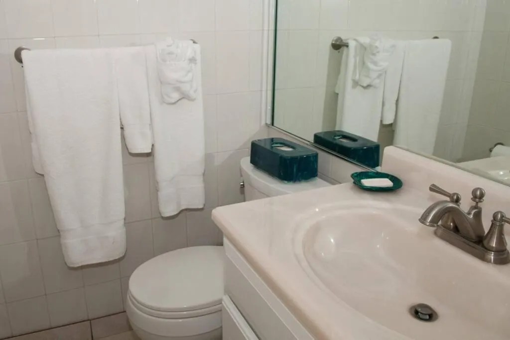 Aloha Apartments On the Intracoastal-Walk to the Beach