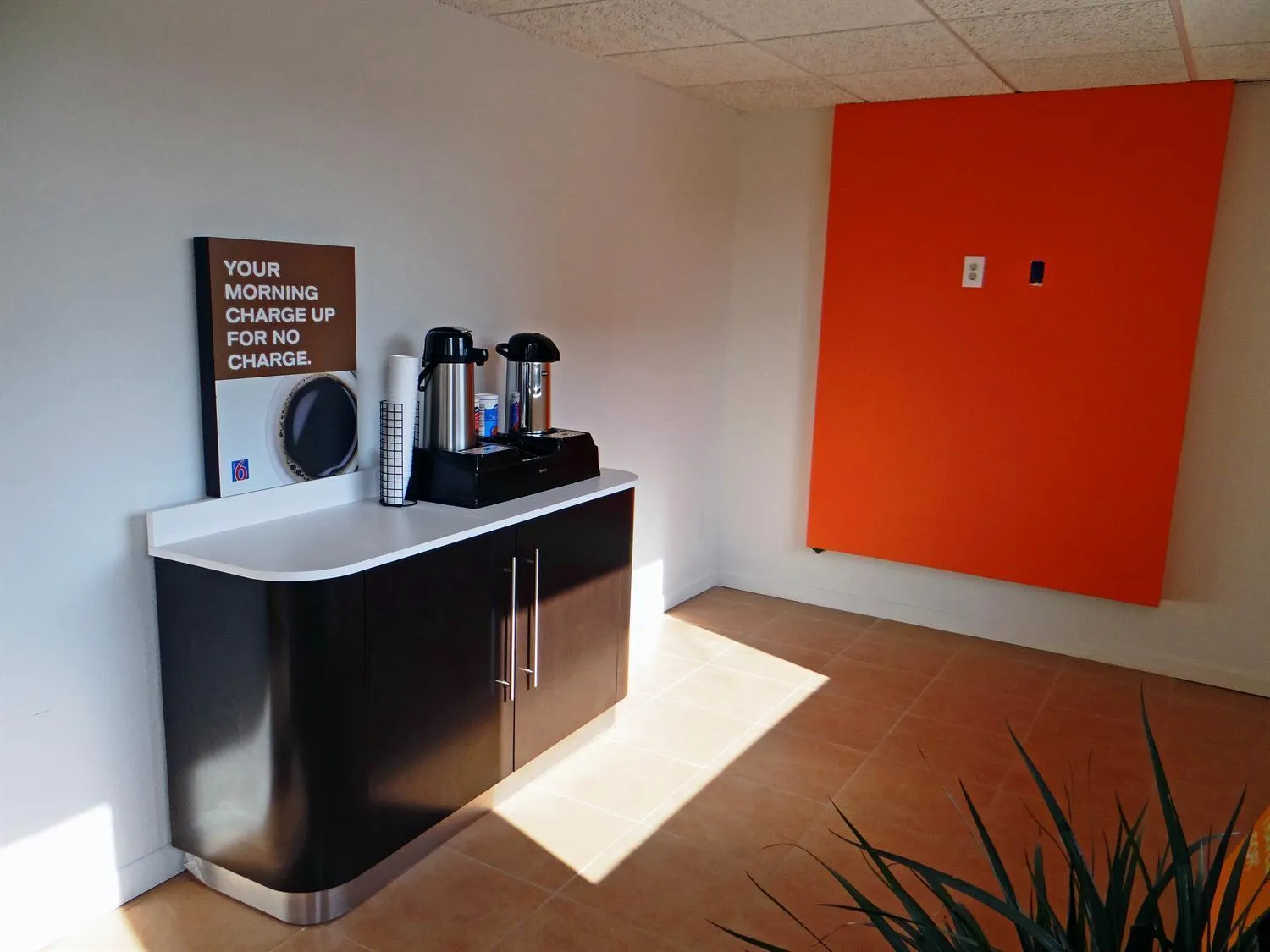 Lobby or reception in Motel 6 Baltimore MD